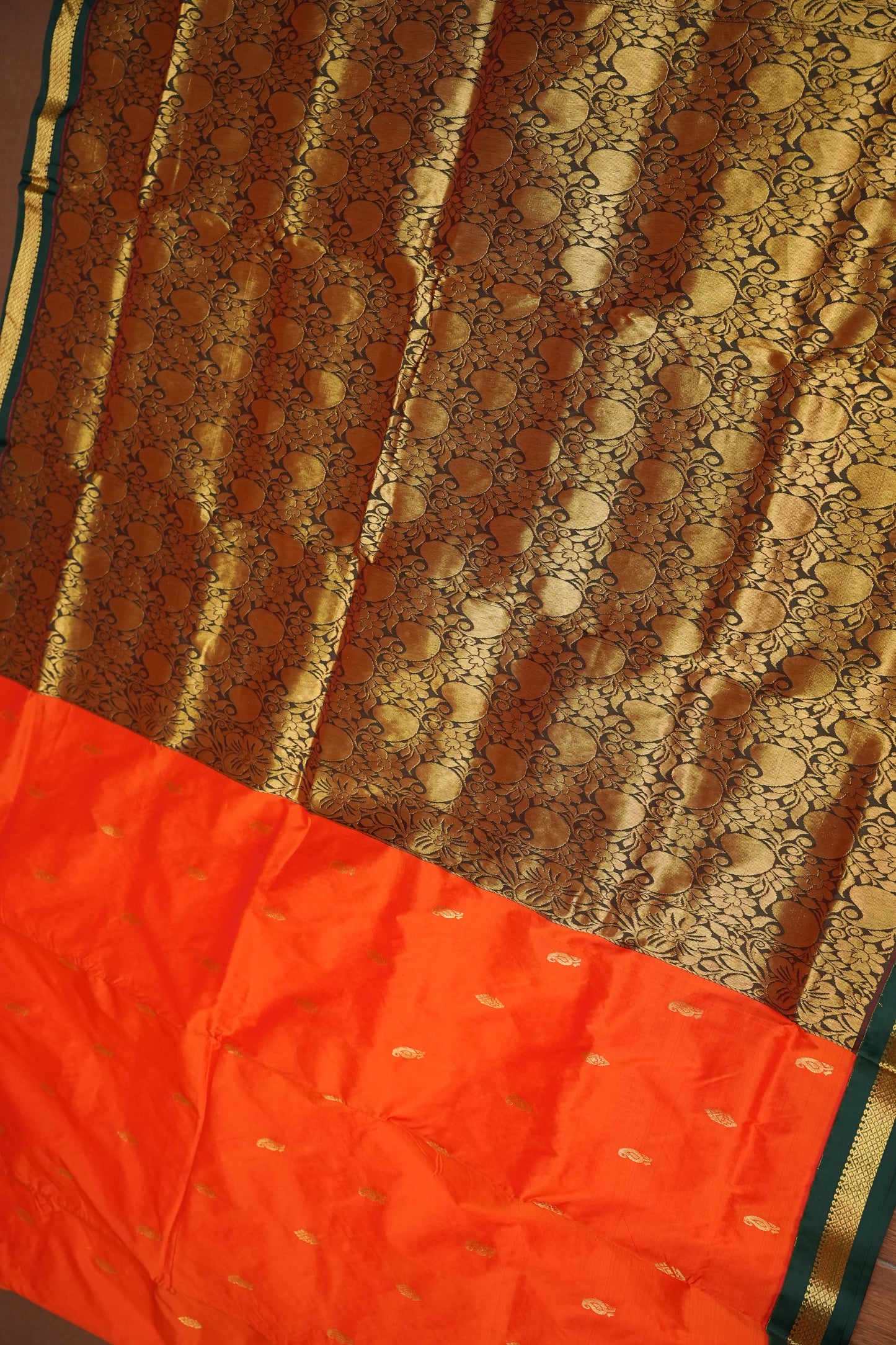 Semi Silk 9-Yard Saree with Grand Pallu & Gatti Border – Orange & Green