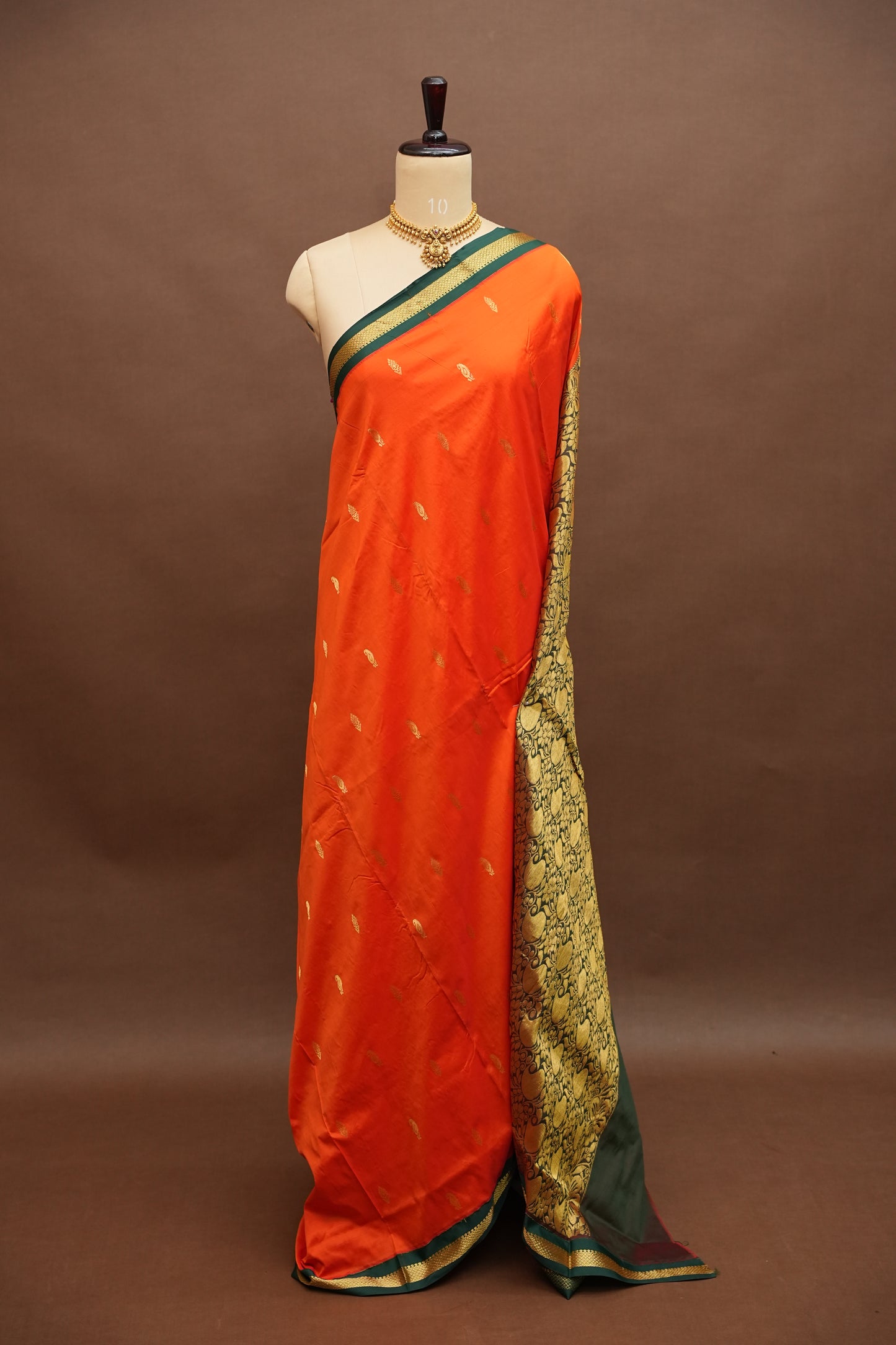 Semi Silk 9-Yard Saree with Grand Pallu & Gatti Border – Orange & Green