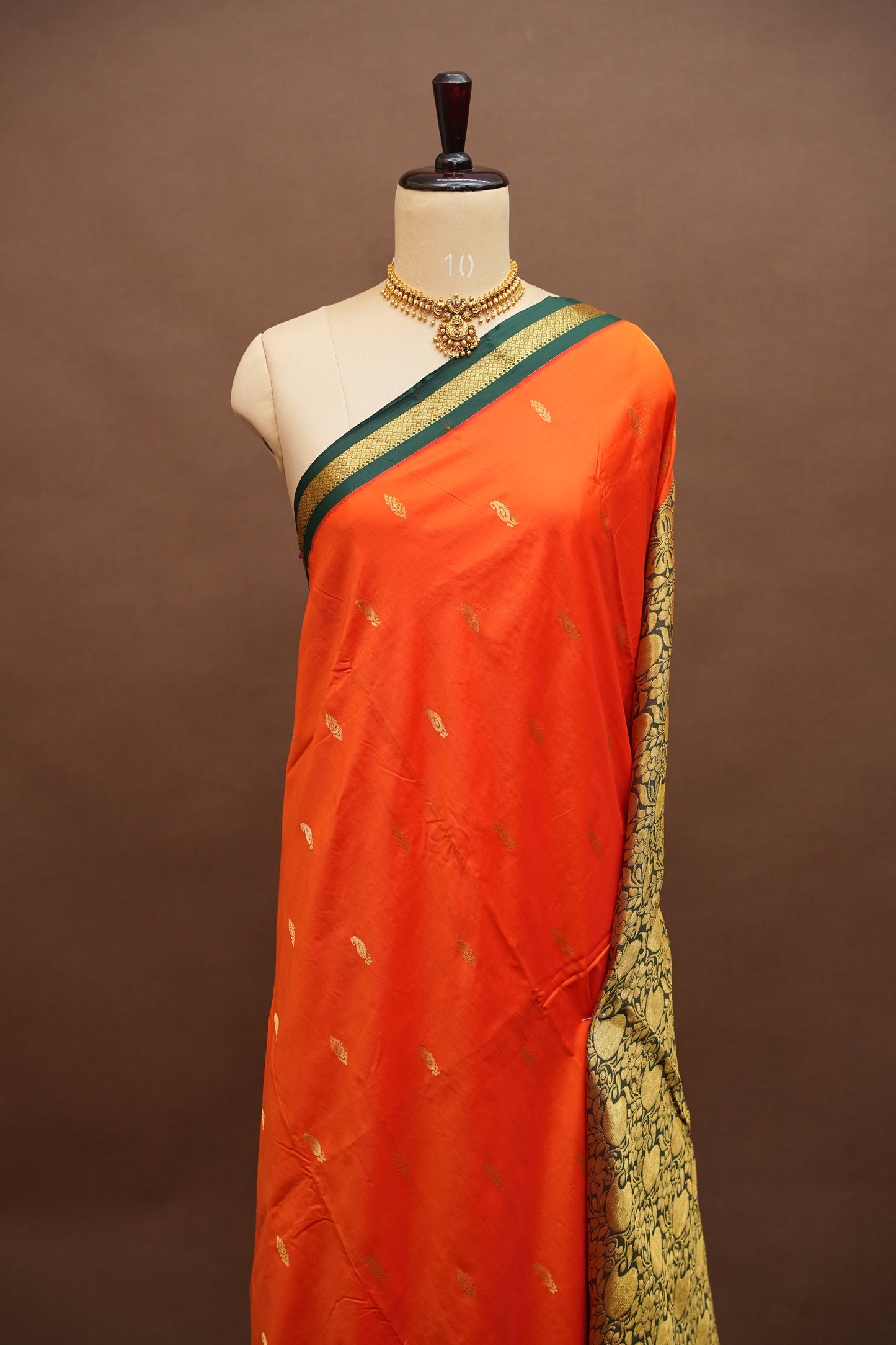 Semi Silk 9-Yard Saree with Grand Pallu & Gatti Border – Orange & Green