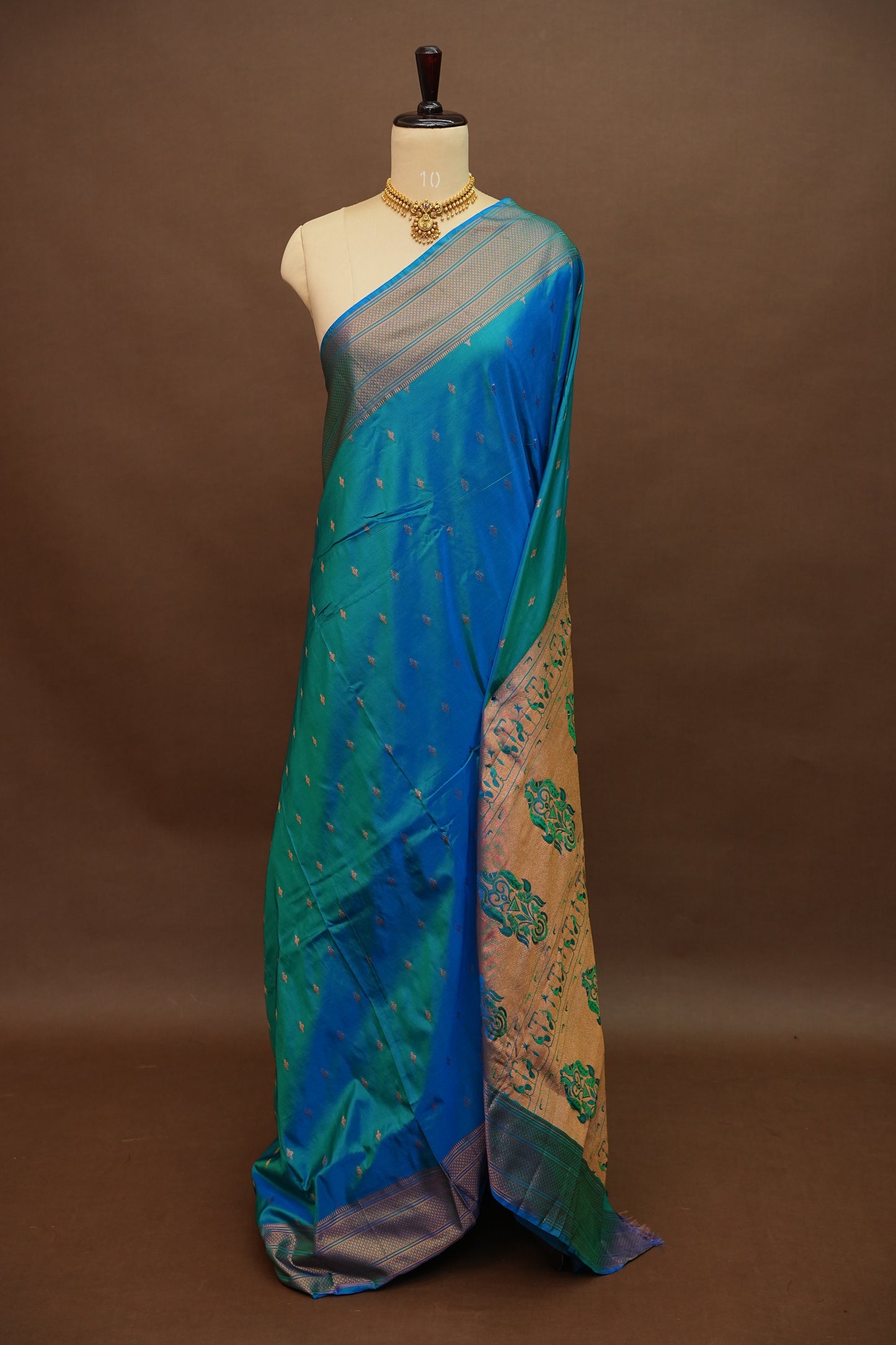 Semi Silk 9-Yard Saree with Paithani Pallu & Gatti Border – Dual Tone Blue & Rama Blue