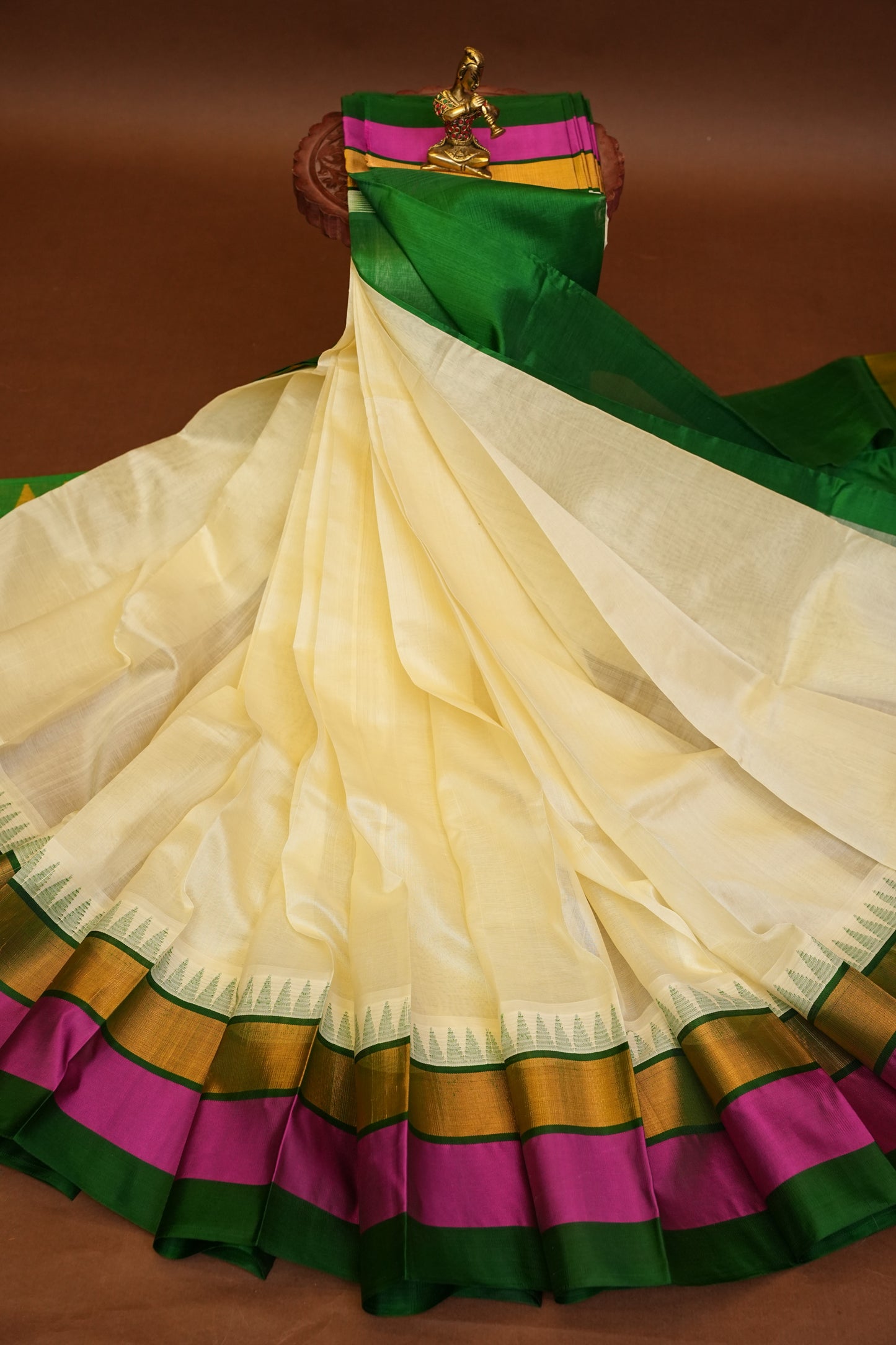 Pure Kuppadam Korvai Pattu Saree-Ivory & Green