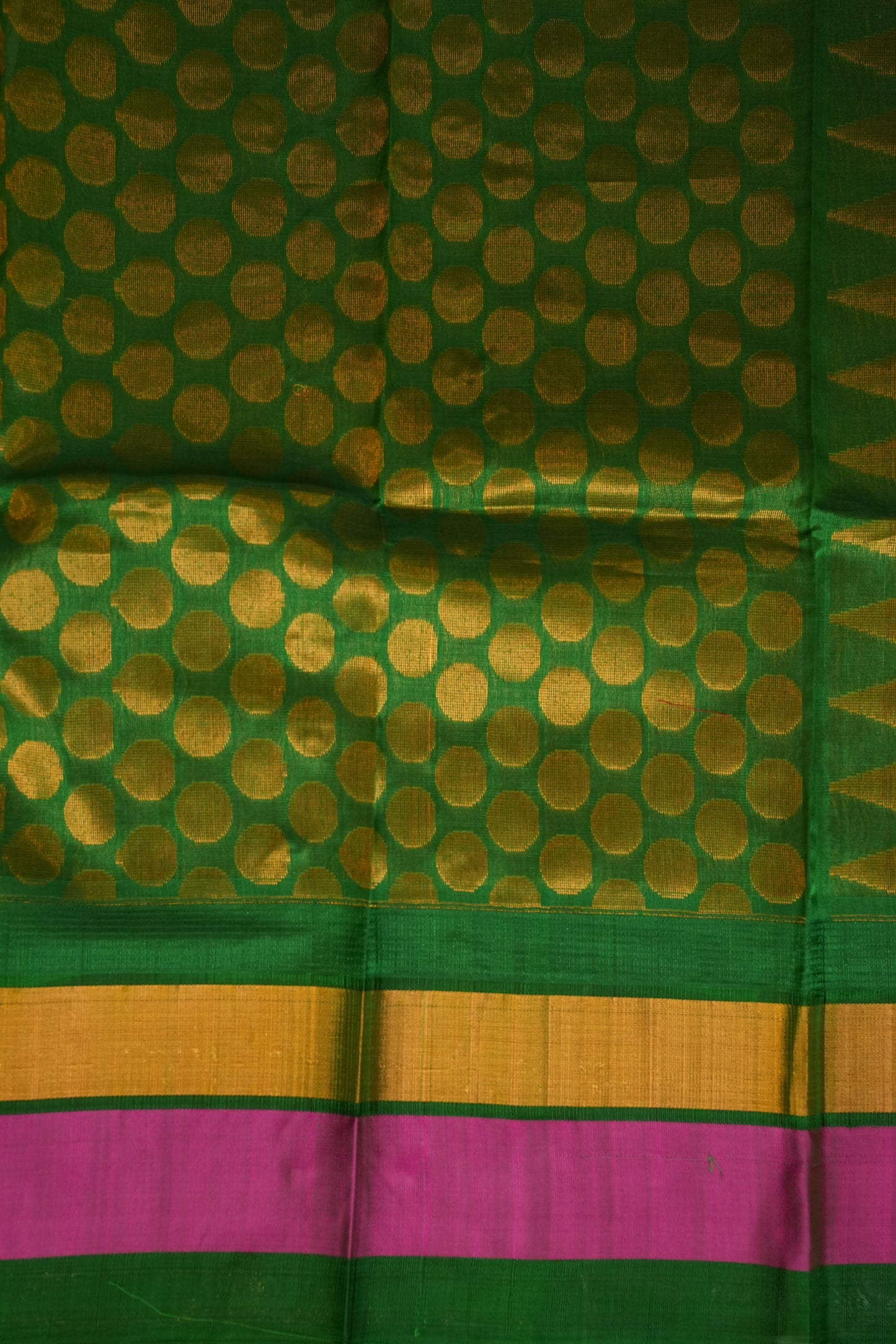 Pure Kuppadam Korvai Pattu Saree-Ivory & Green