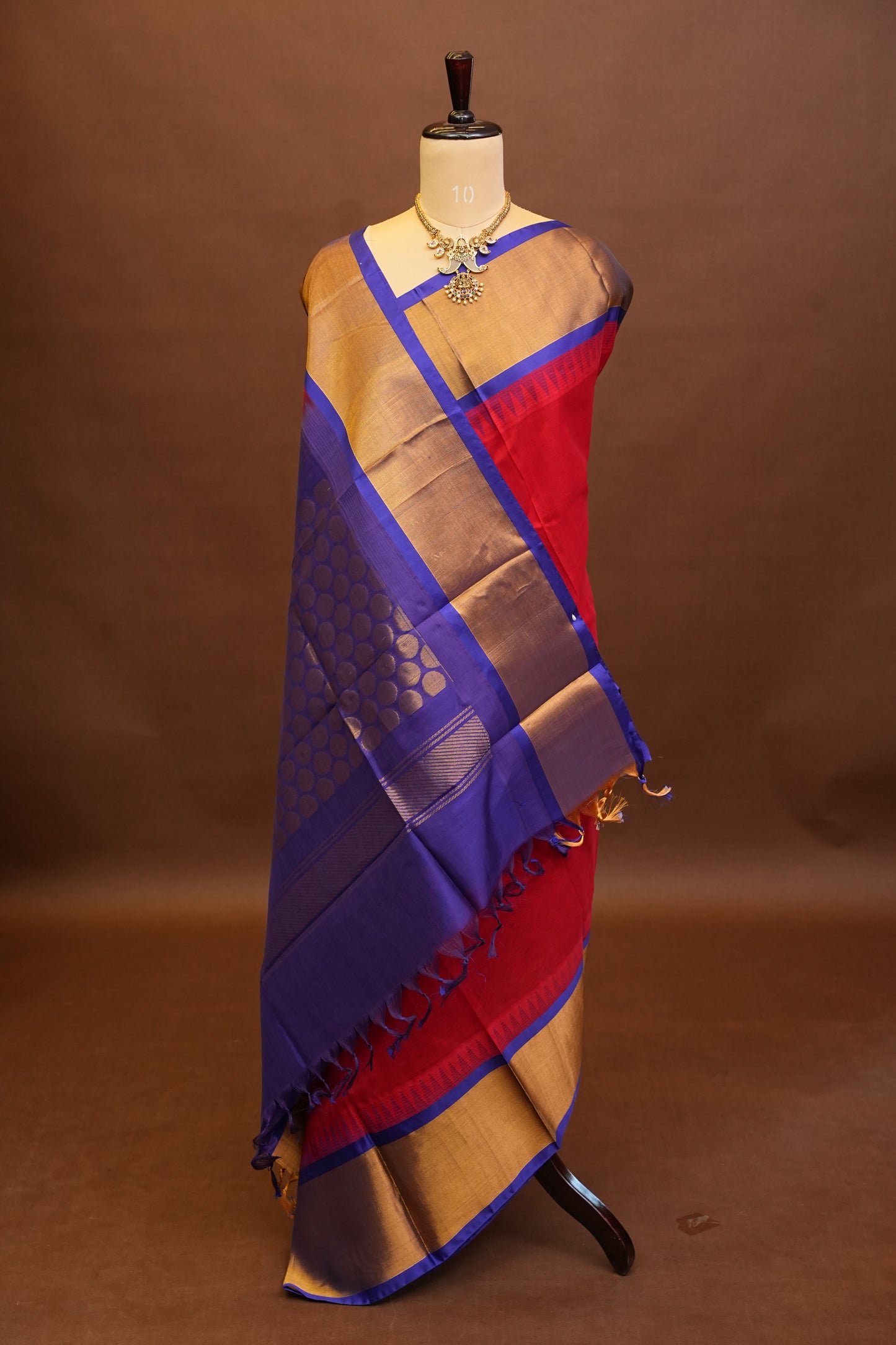 Pure Kuppadam Korvai Pattu Saree-Red & Royal Blue