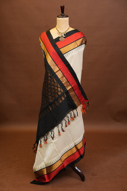 Pure Kuppadam Korvai Pattu Saree-Ivory & Black