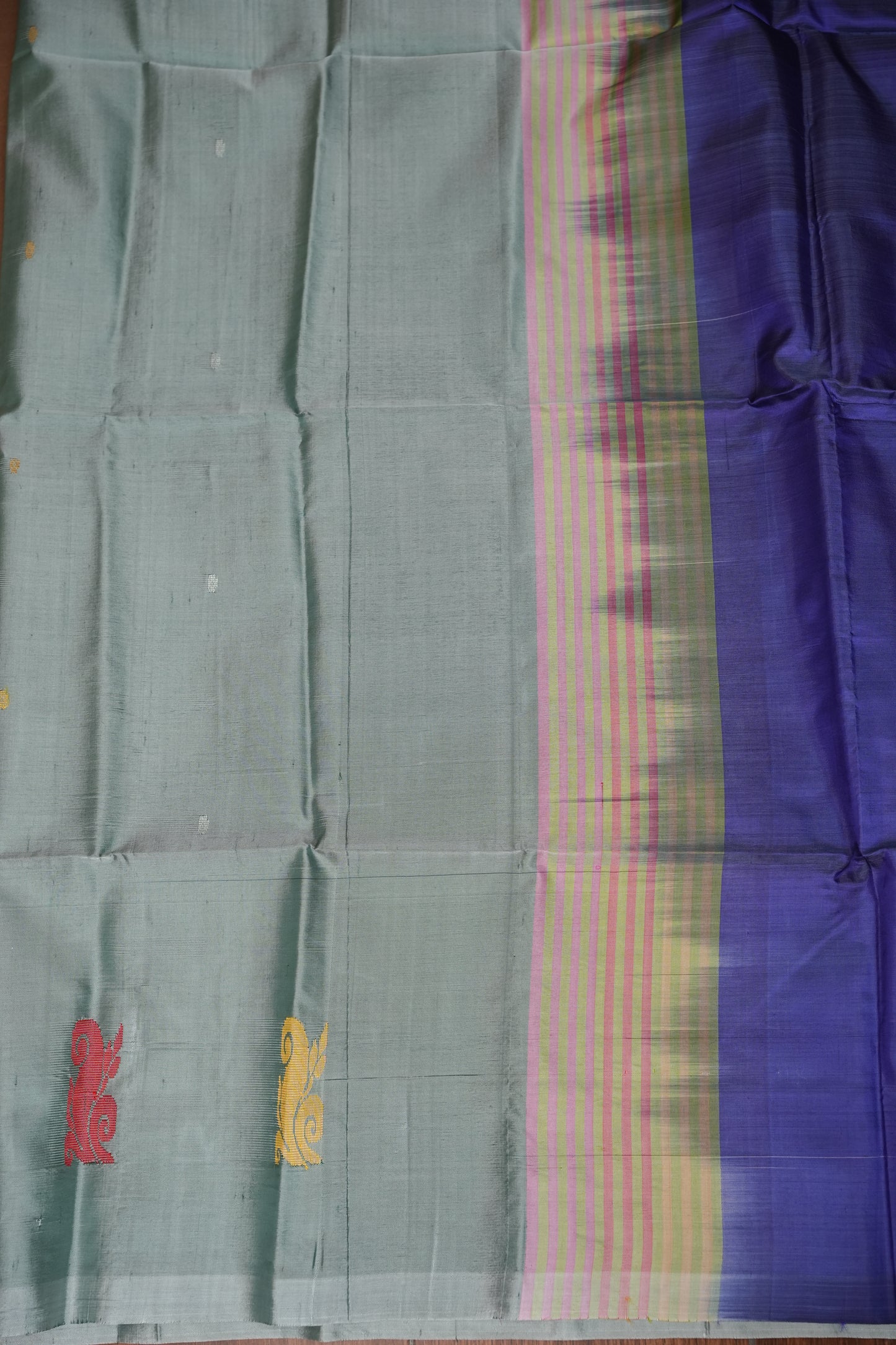 Vegan Saree with Temple Motifs & Contrast Royal Blue Pallu – Steel Blue