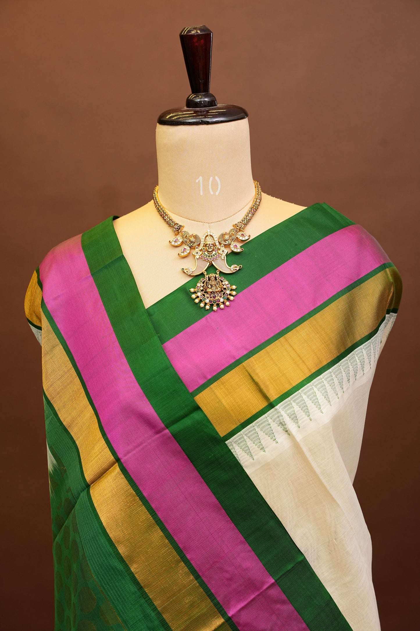 Pure Kuppadam Korvai Pattu Saree-Ivory & Green