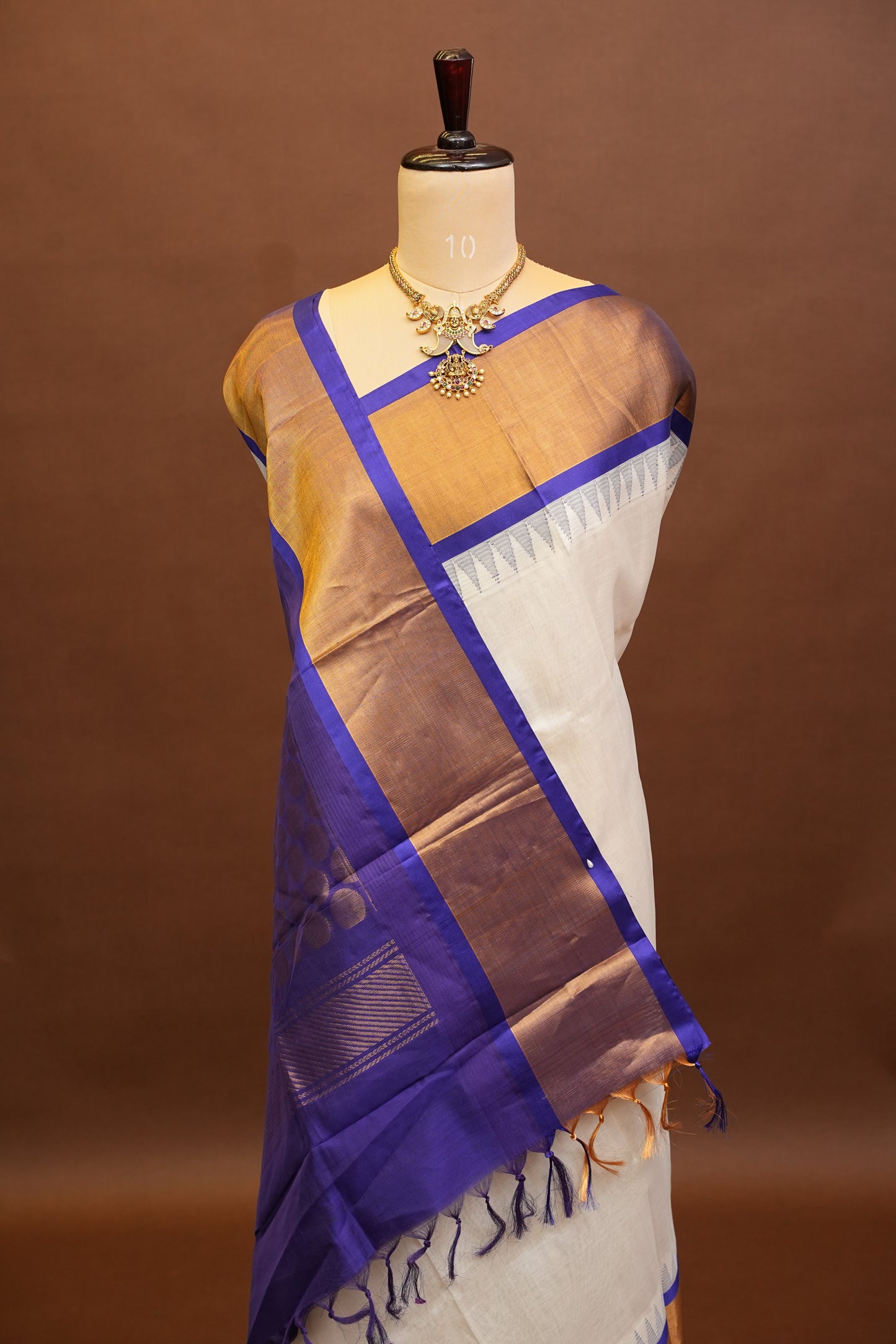 Pure Kuppadam Korvai Pattu Saree-Ivory & Royal Blue