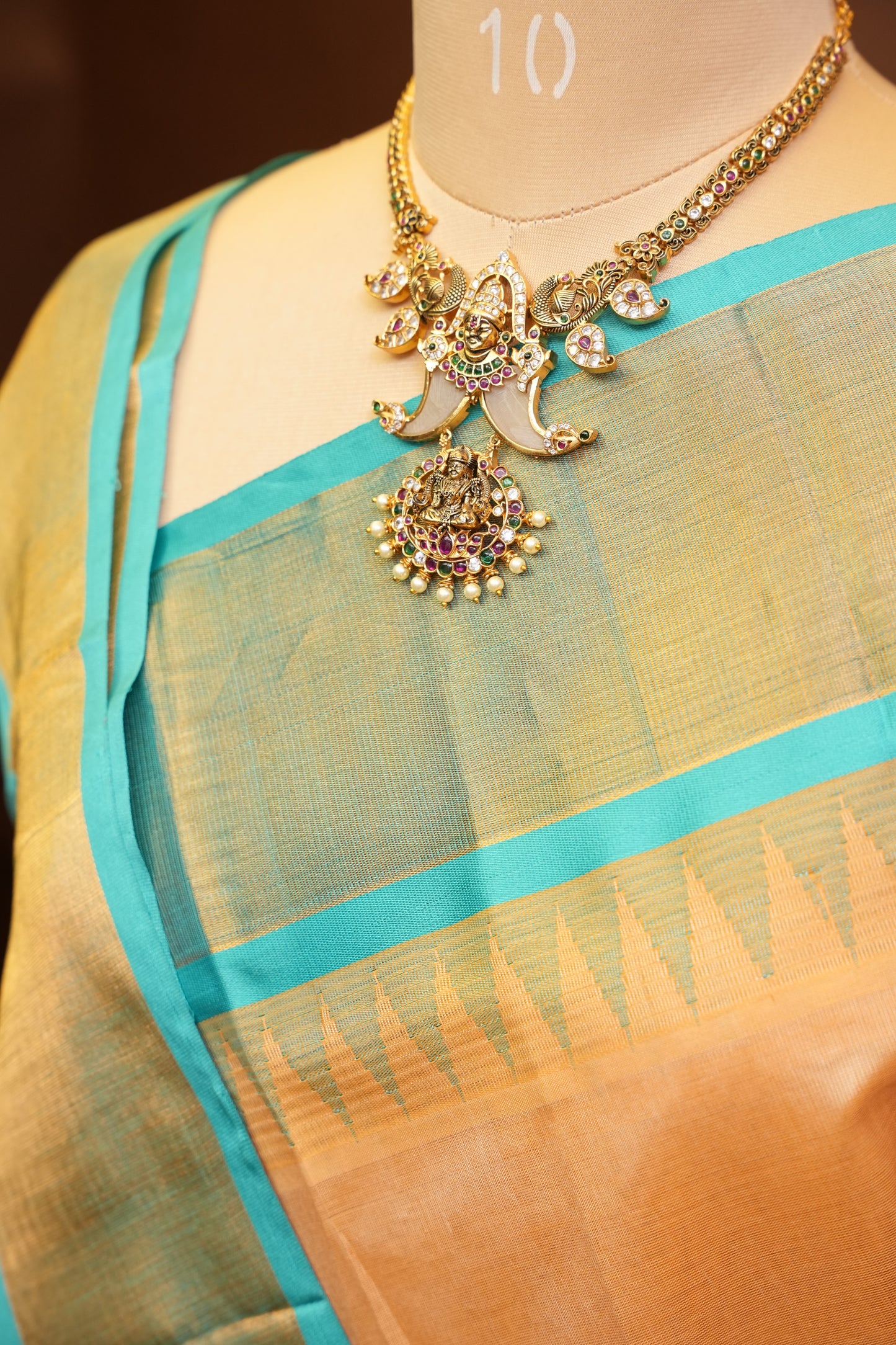 Pure Kuppadam Korvai Pattu Saree-Ivory & Turquoise Green