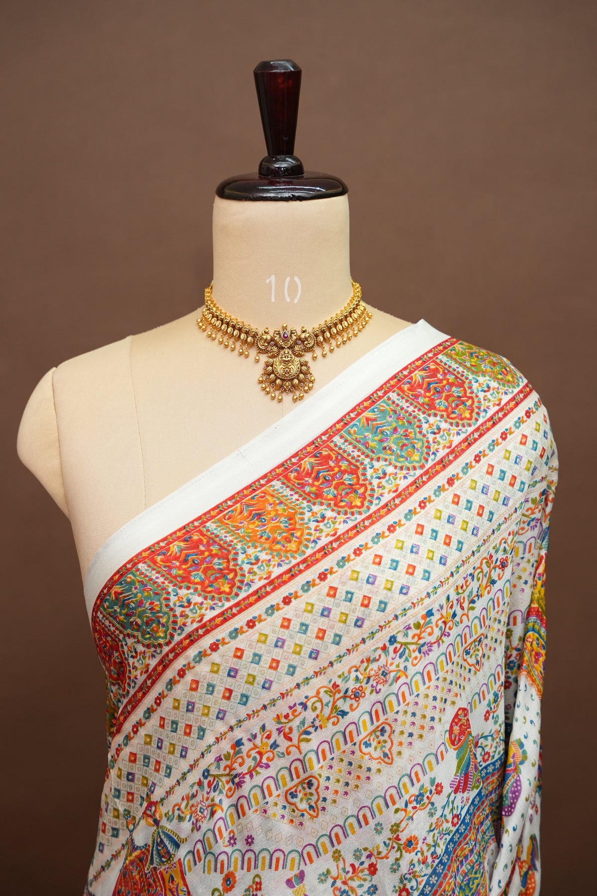 Semi Georgette Saree with Royal Palace Heritage Print – White