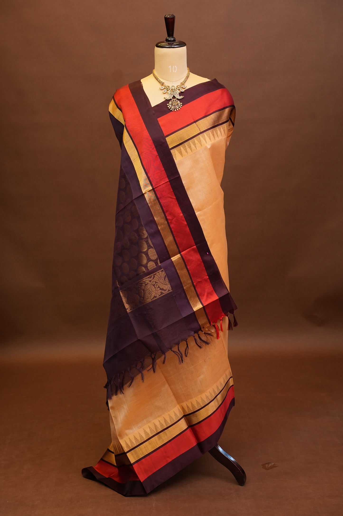 Pure Kuppadam Korvai Pattu Saree-Soft Beige & Coffee