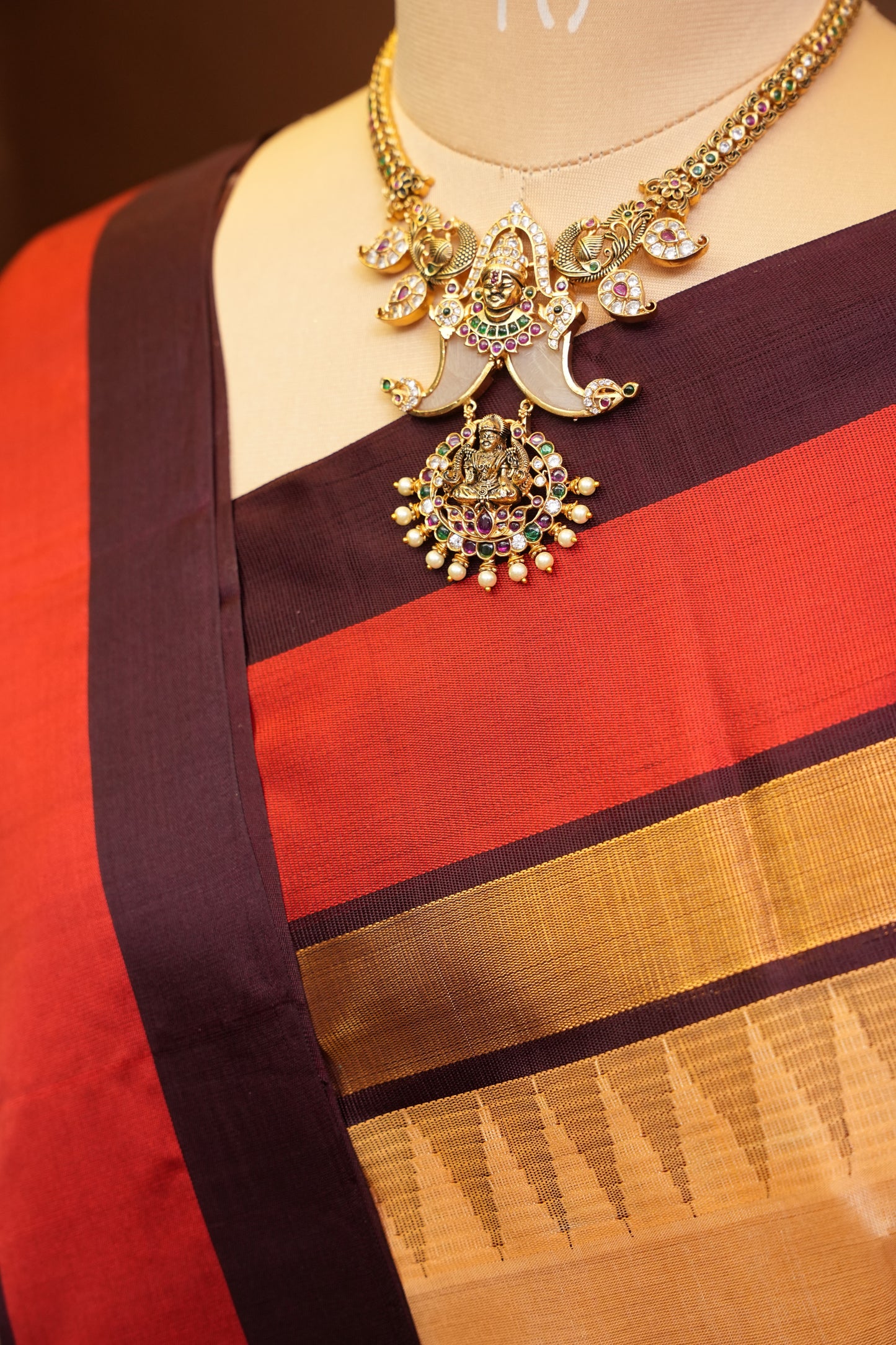 Pure Kuppadam Korvai Pattu Saree-Soft Beige & Coffee