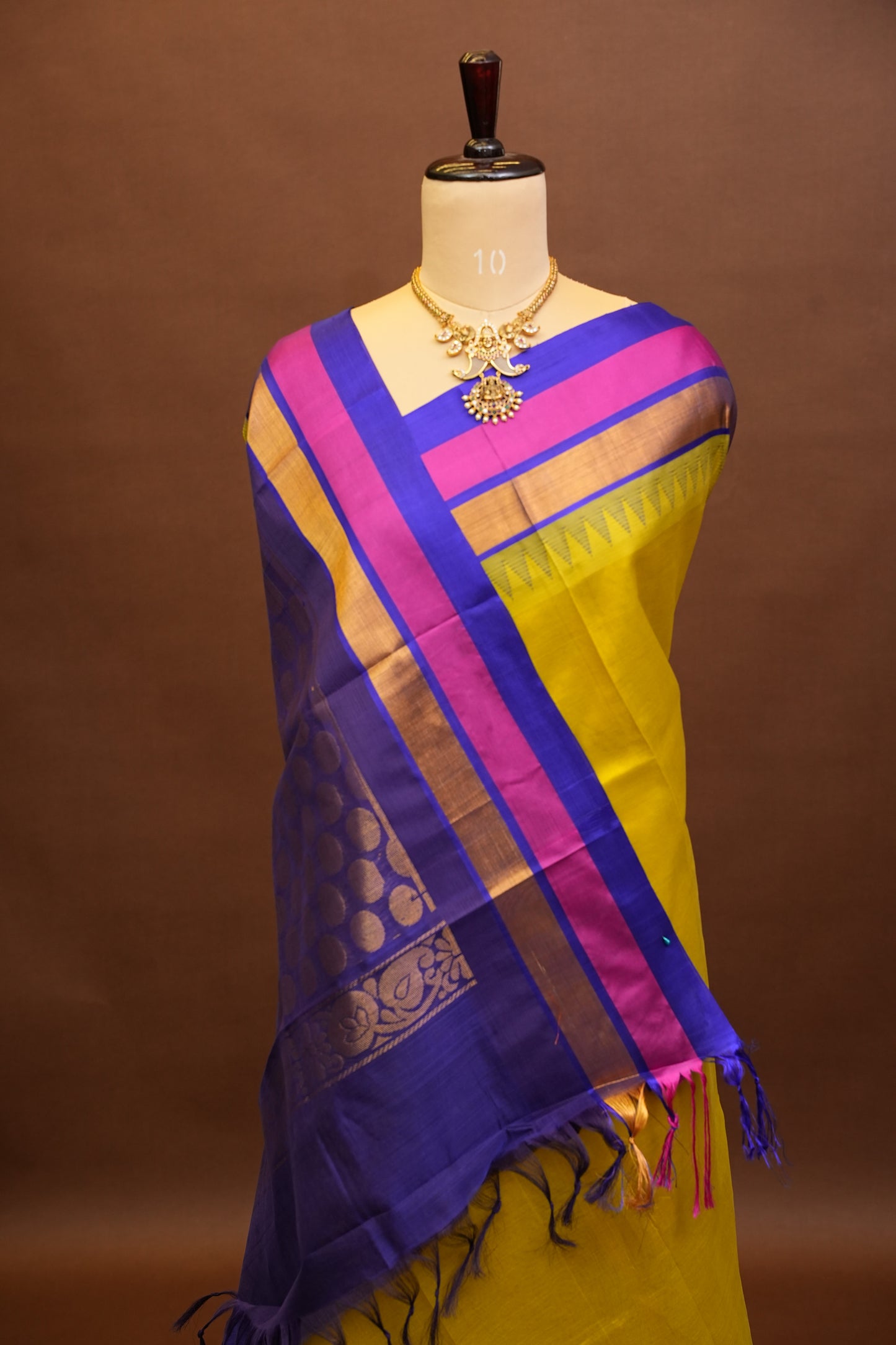 Pure Kuppadam Korvai Pattu Saree-Parrot Green and Royal Blue