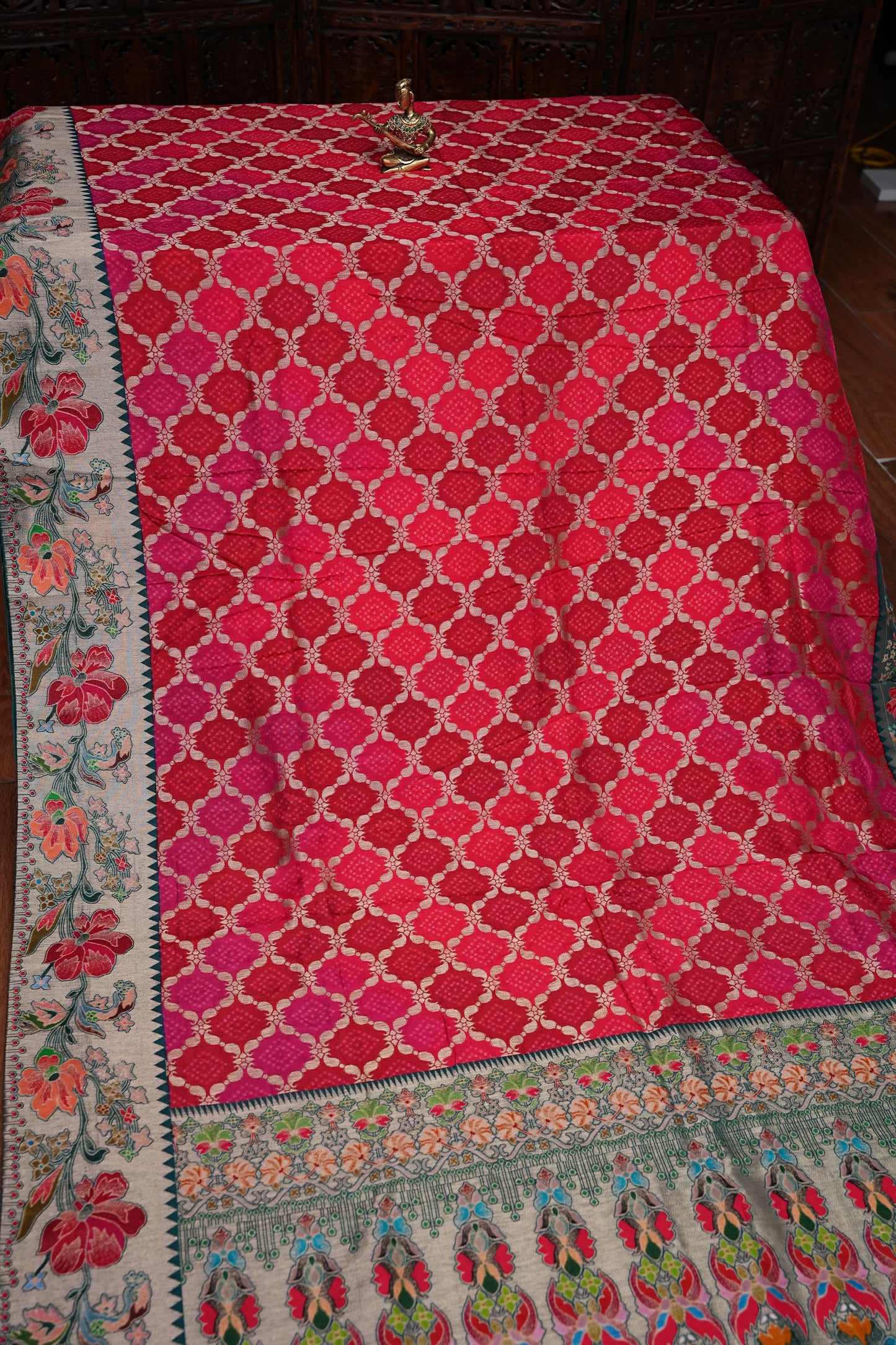 Kashmiri Pashmina Story Telling Saree - Pink