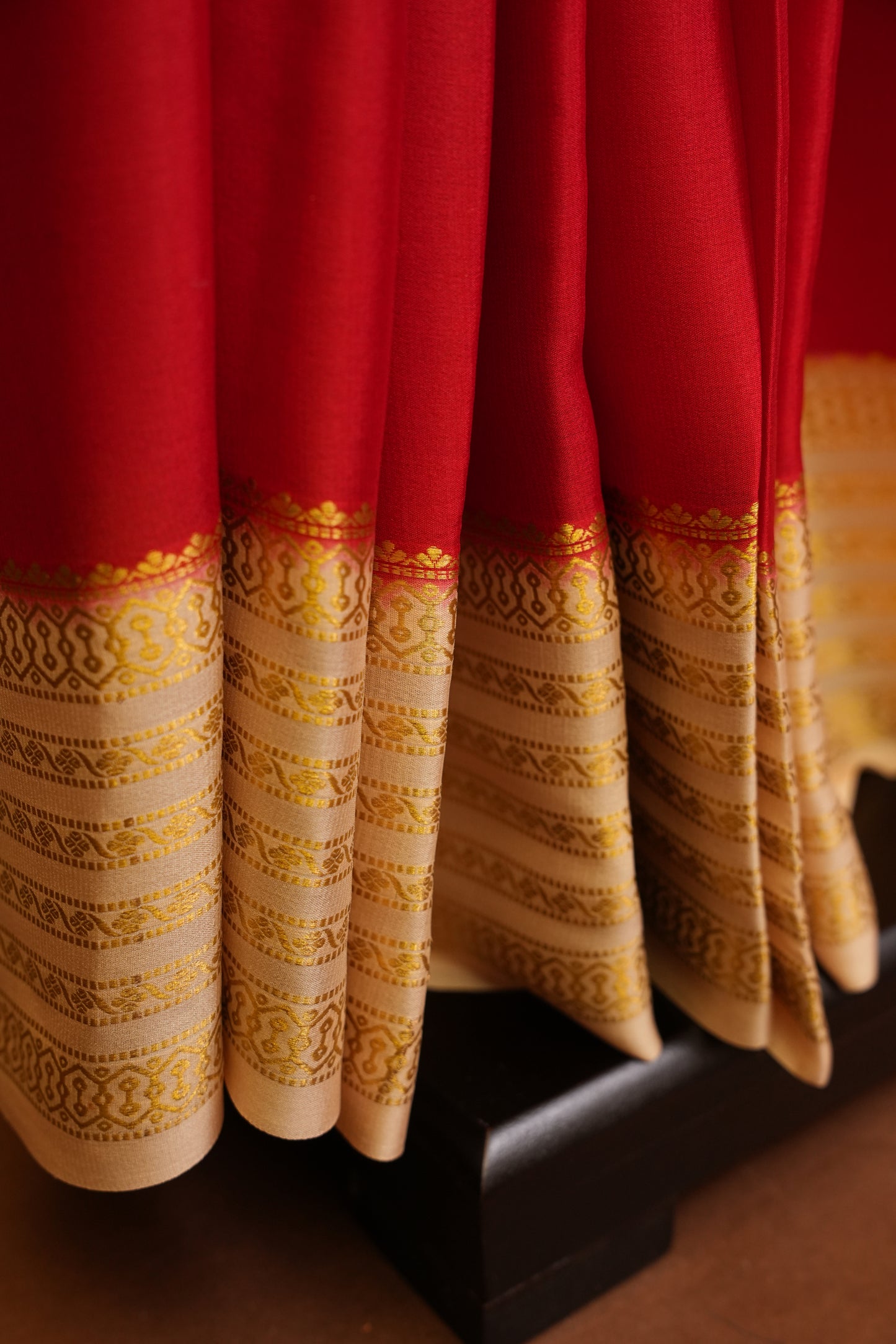 Plain Pure Crepe Mysore Silk Saree in Red With Ivory Blouse & Pallu