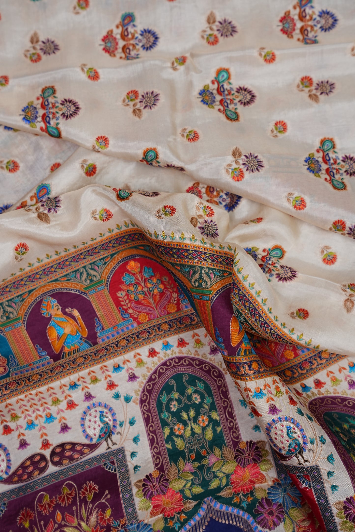 Kashmiri Pashmina Story Telling Saree - Ivory