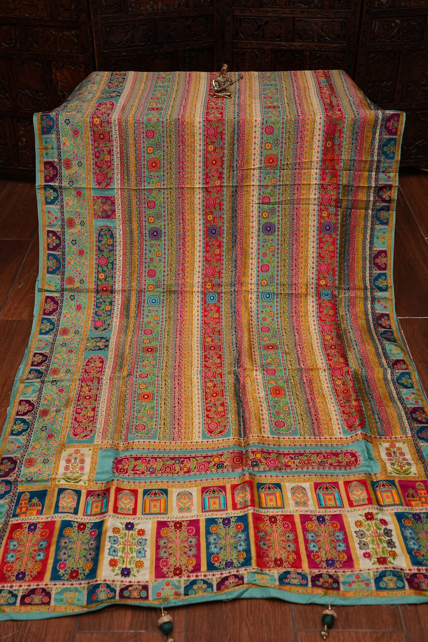 Kashmiri Pashmina Story Telling Saree - Multicolor on Sea Green