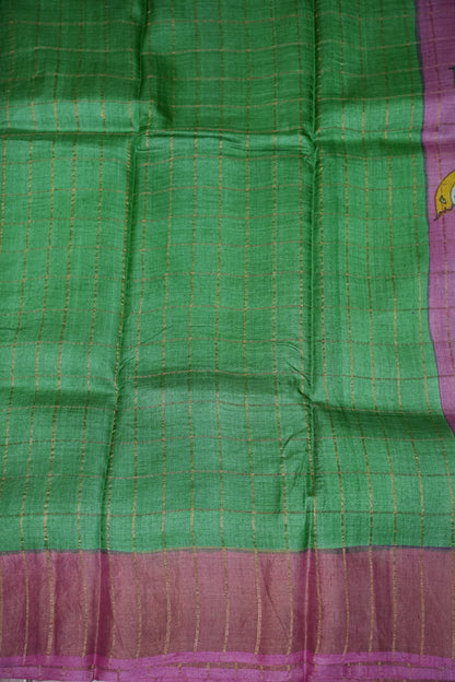 Premium Hand-Painted Tussar Silk Saree – Emerald Green with Lavender Pink Floral Pallu