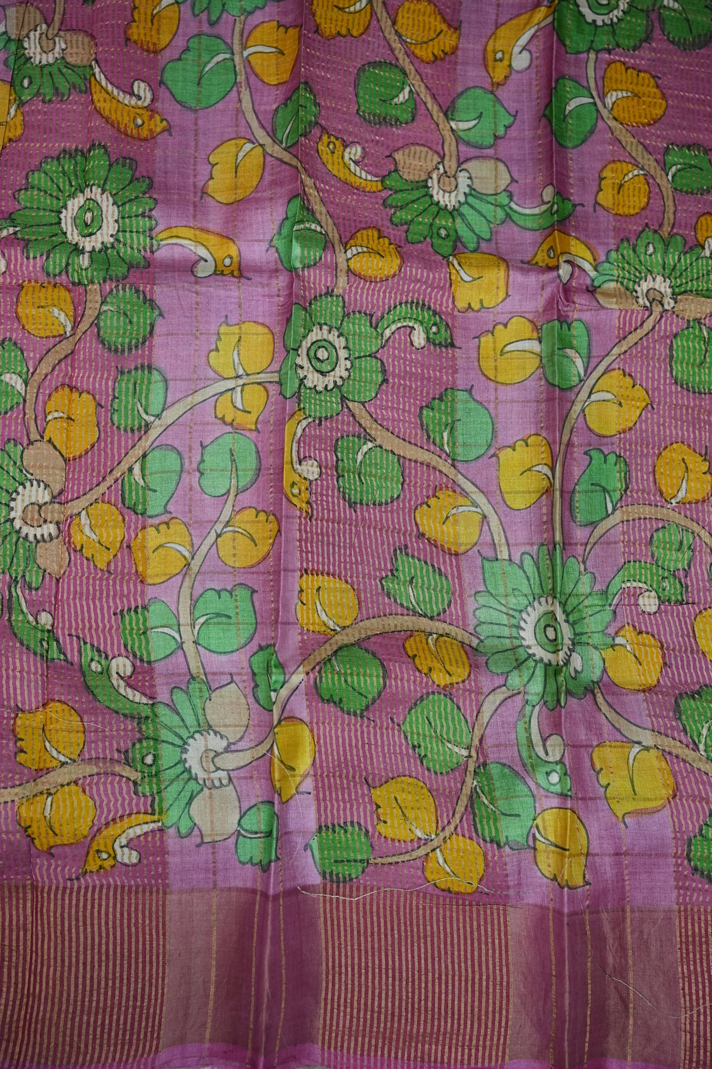 Premium Hand-Painted Tussar Silk Saree – Emerald Green with Lavender Pink Floral Pallu