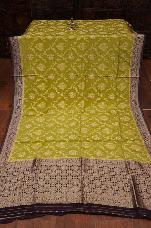 Banarasi Munga Silk Saree - Pistachio Green & Coffee