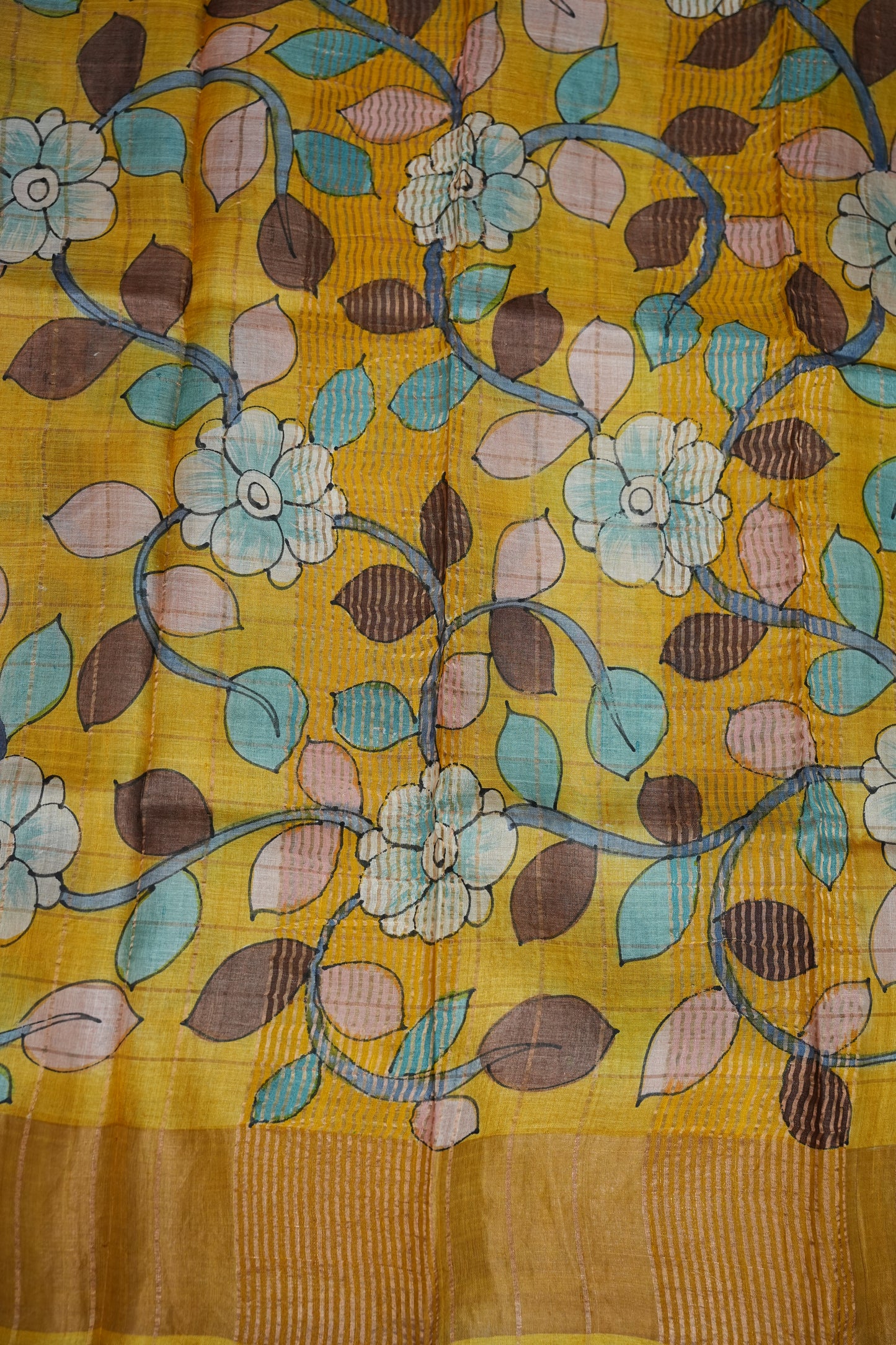 Premium Hand-Painted Tussar Silk Saree – Ivory with Mustard Floral Pallu