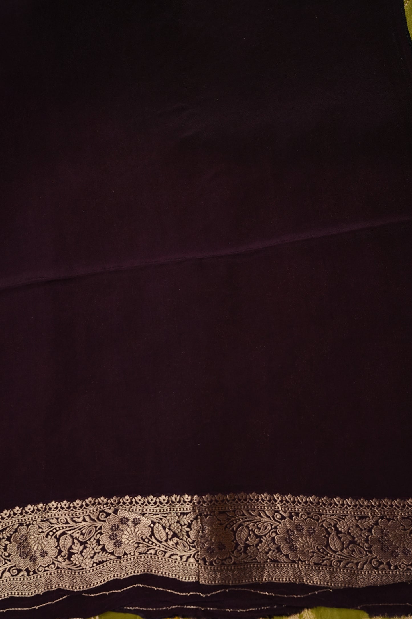 Banarasi Munga Silk Saree - Pistachio Green & Coffee