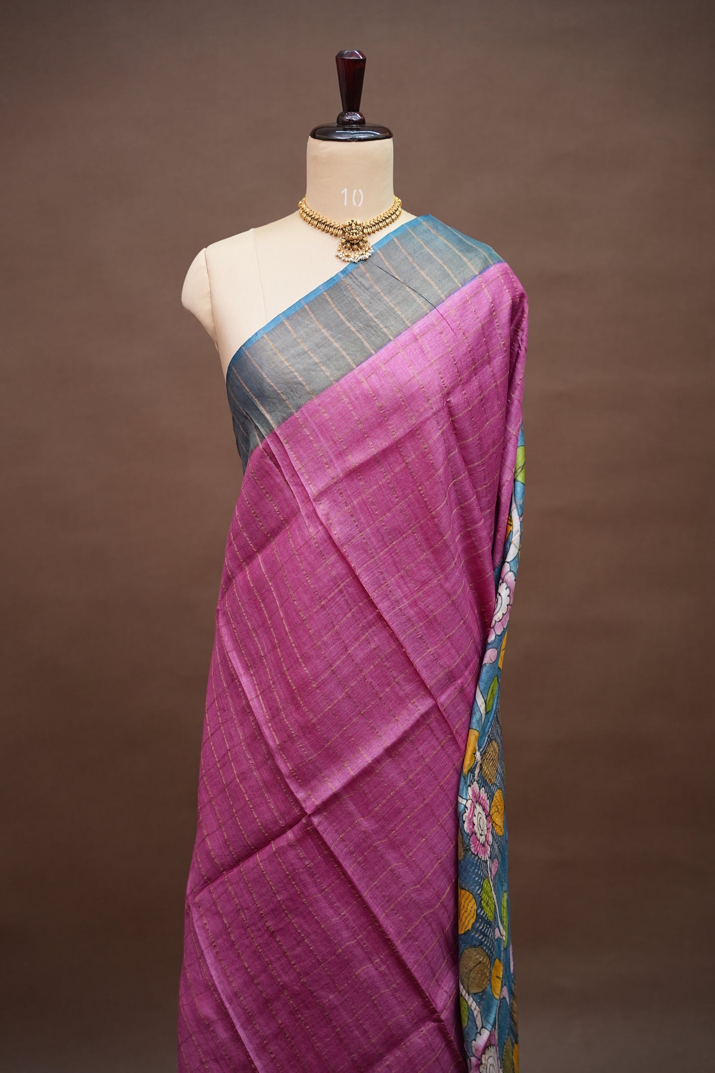 Premium Hand-Painted Tussar Silk Saree – Magenta Pink with Artistic Floral Pallu