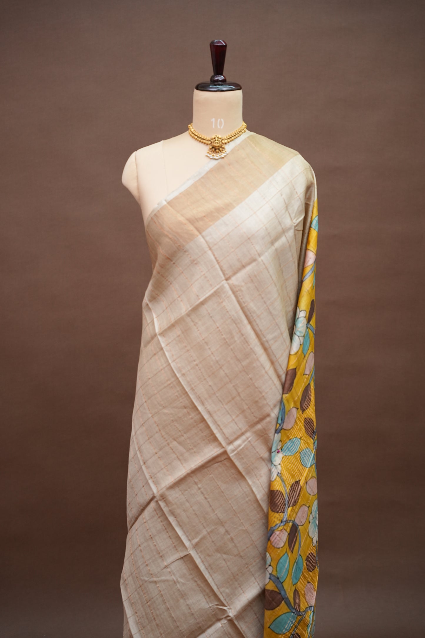 Premium Hand-Painted Tussar Silk Saree – Ivory with Mustard Floral Pallu