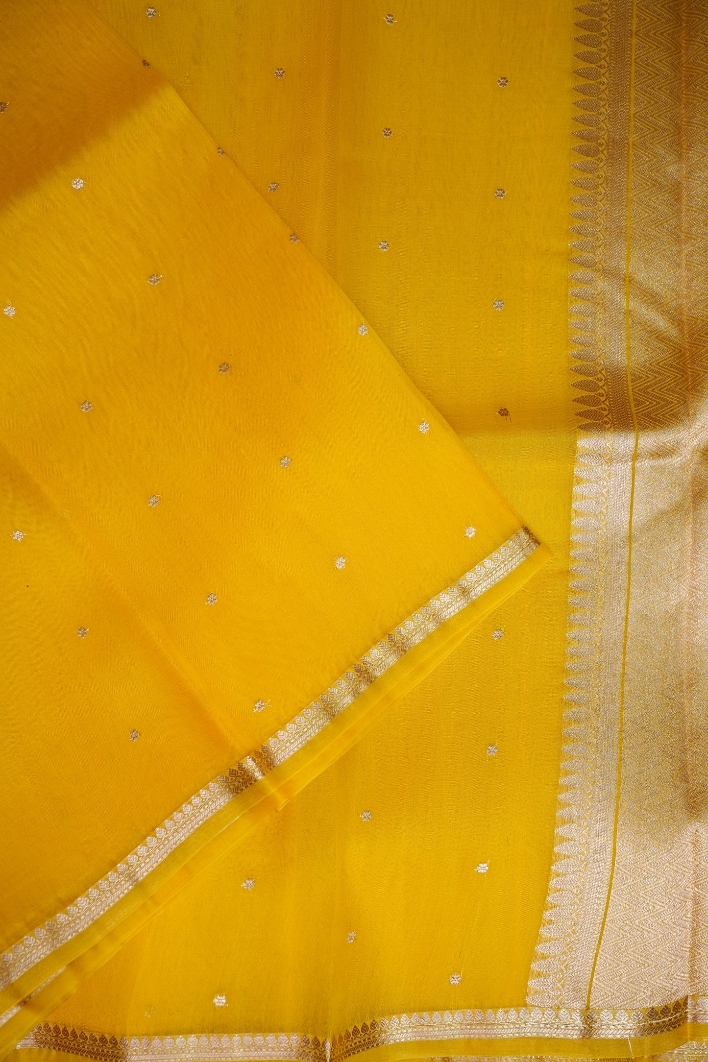 Sunshine Yellow Pure Organza Kora Banarasi Silk Saree|Silk Mark Certified