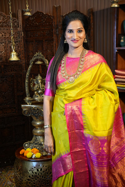 Pure Gadwal Silk Saree - Parrot Green and Hot Pink