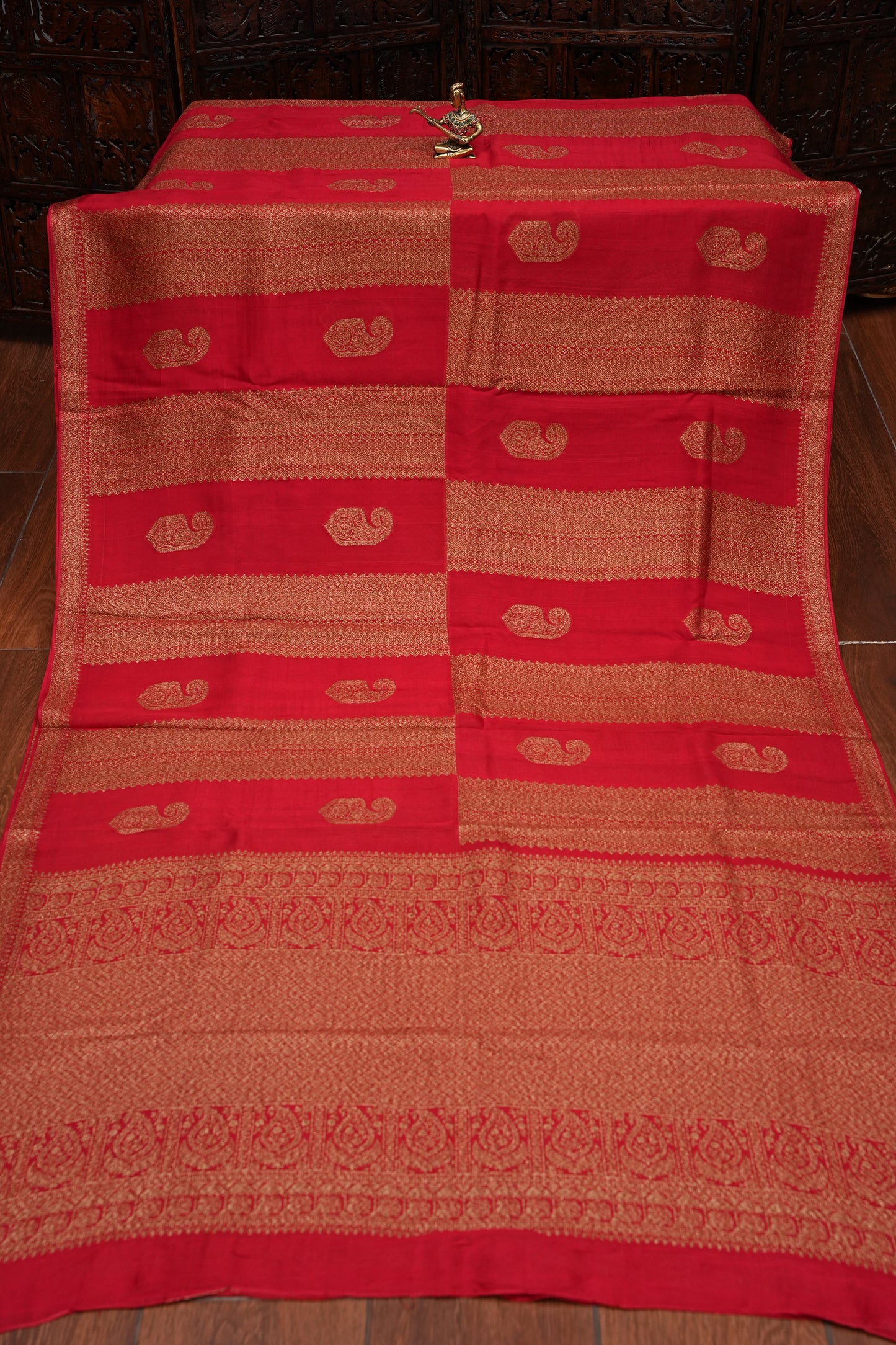 Tussar Banarasi Raw Silk Saree – Regal Red with Gold Mango Buttis