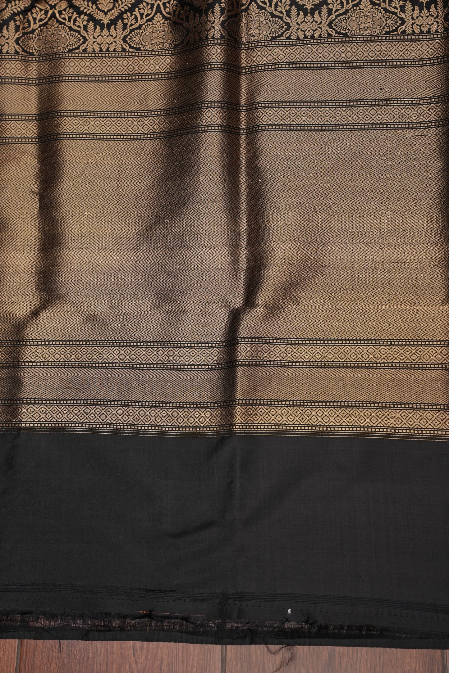 Pure Handloom Silk Katan Banaras Saree-Black|Silk Mark Certified