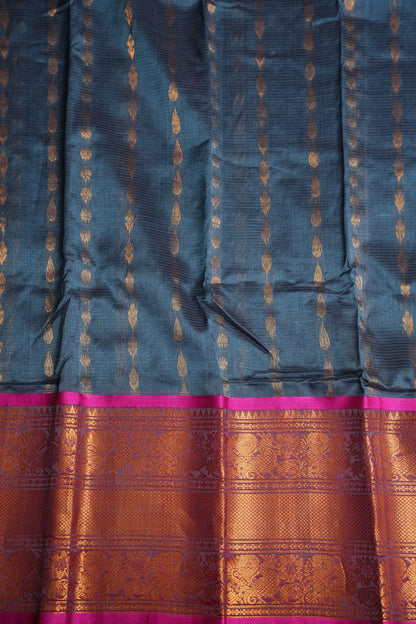 Mangalgiri Kuppadam Pattu Saree - Grey & Pink