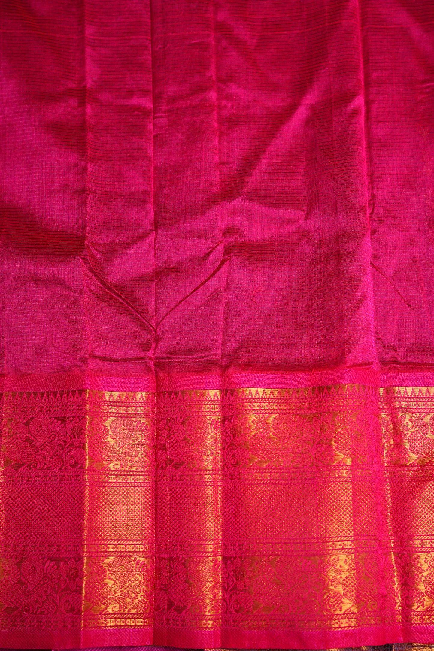Mangalgiri Kuppadam Pattu Saree - Grey & Pink