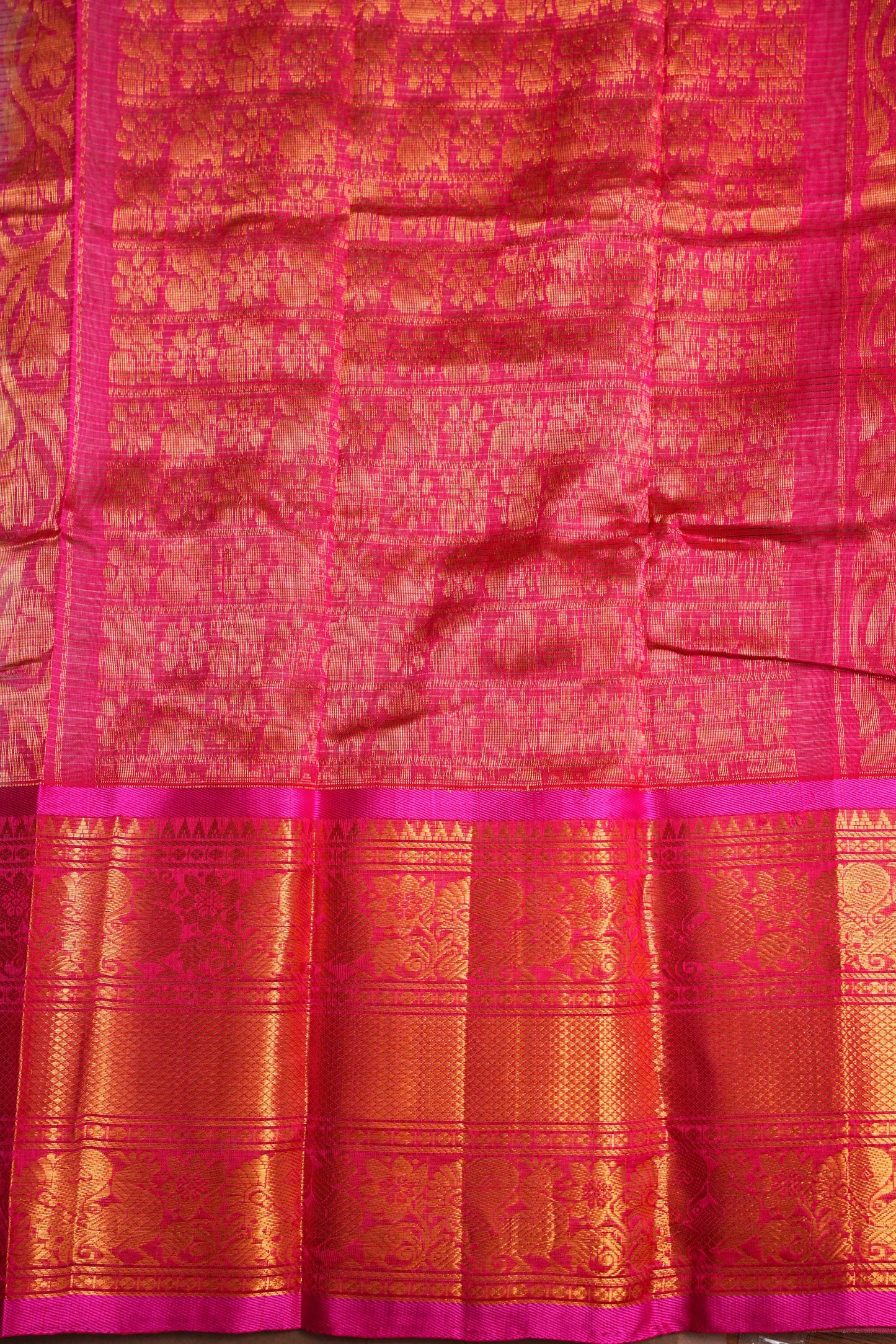 Mangalgiri Kuppadam Pattu Saree - Pistachio & Pink