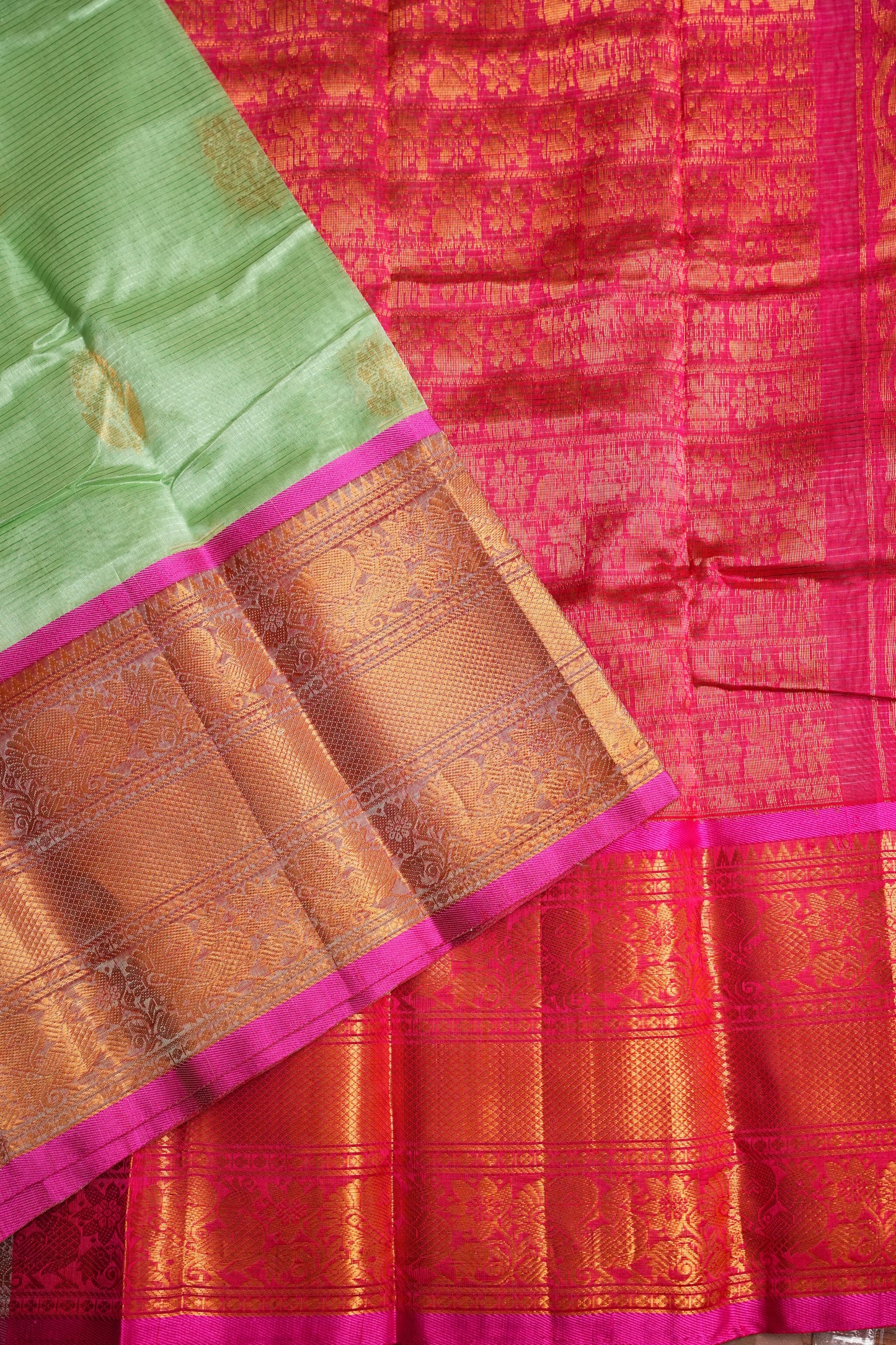Mangalgiri Kuppadam Pattu Saree - Pistachio & Pink