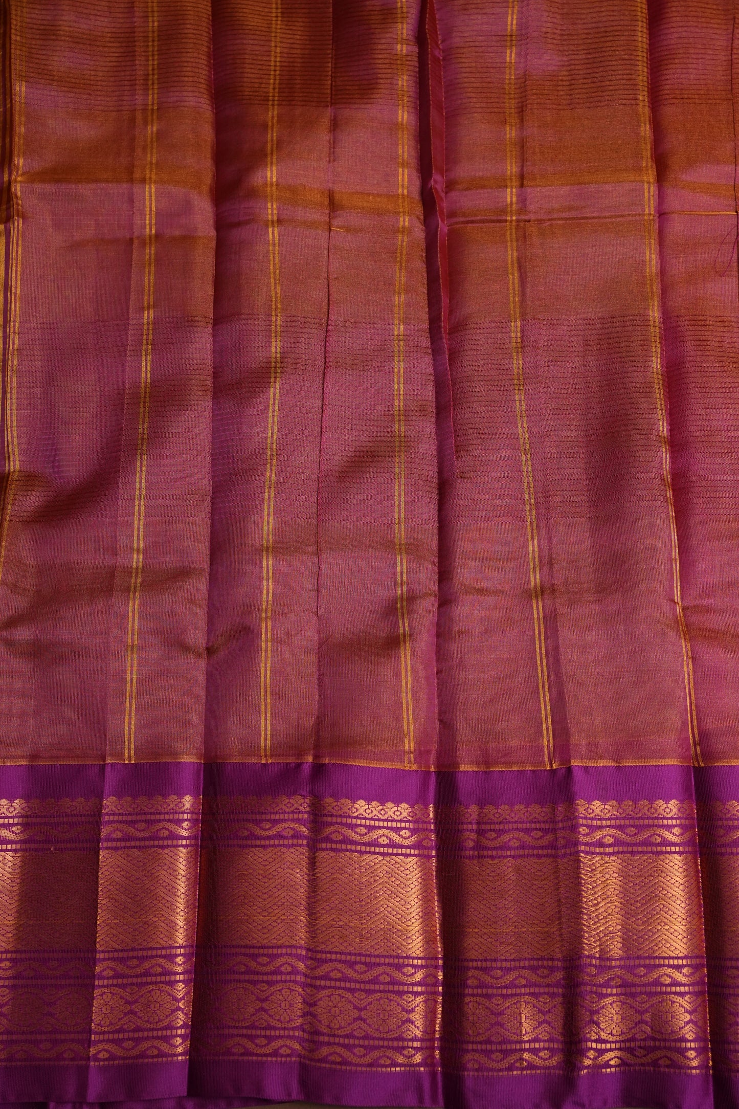 Tissue Mangalgiri Kuppadam Pattu Saree - Parrot Green and Pink