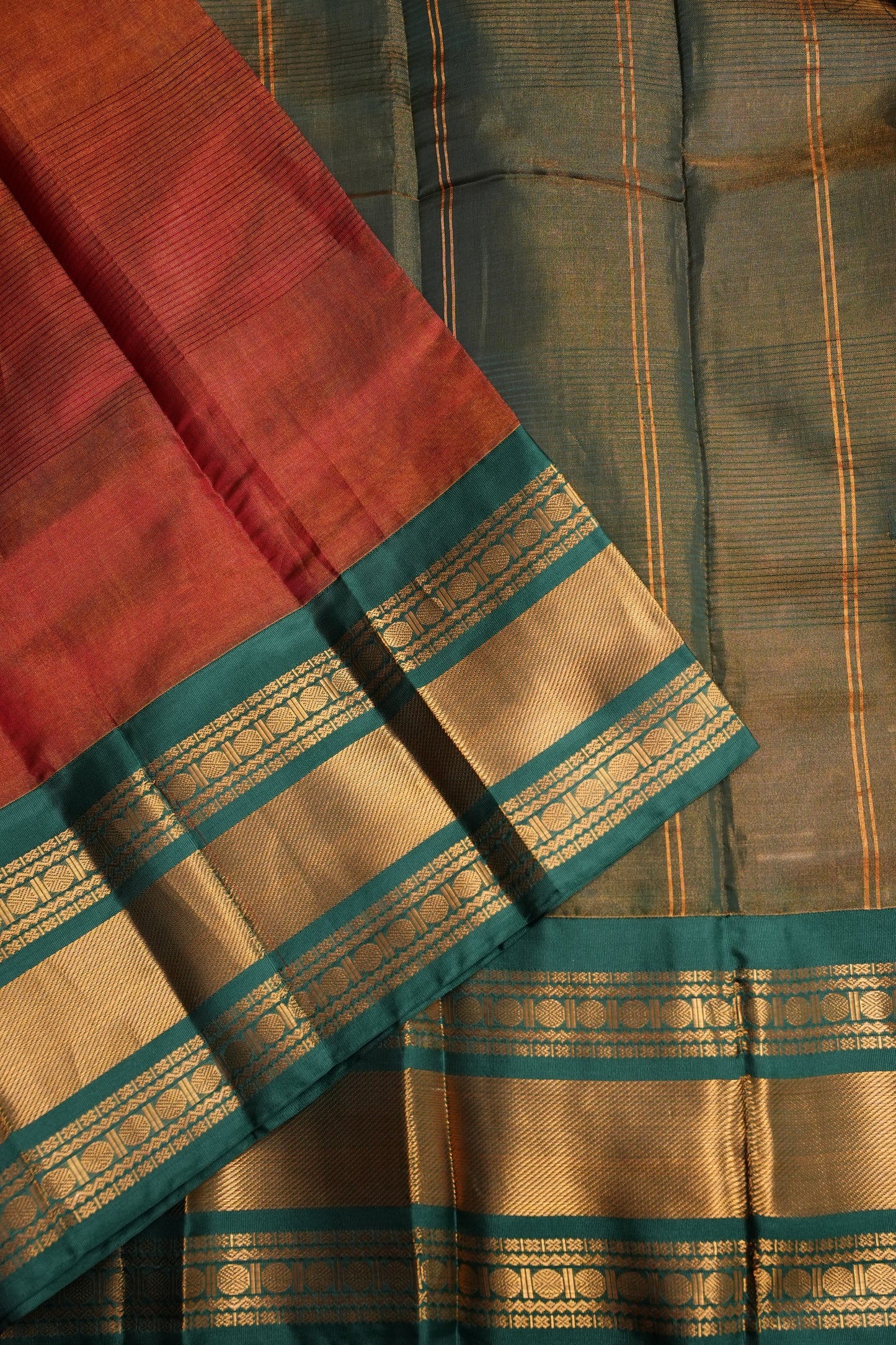 Tissue Mangalgiri Kuppadam Pattu Saree - Rust Orange and Green