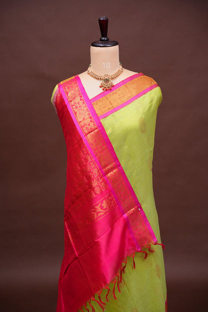 Mangalgiri Kuppadam Pattu Saree - Parrot Green & Pink