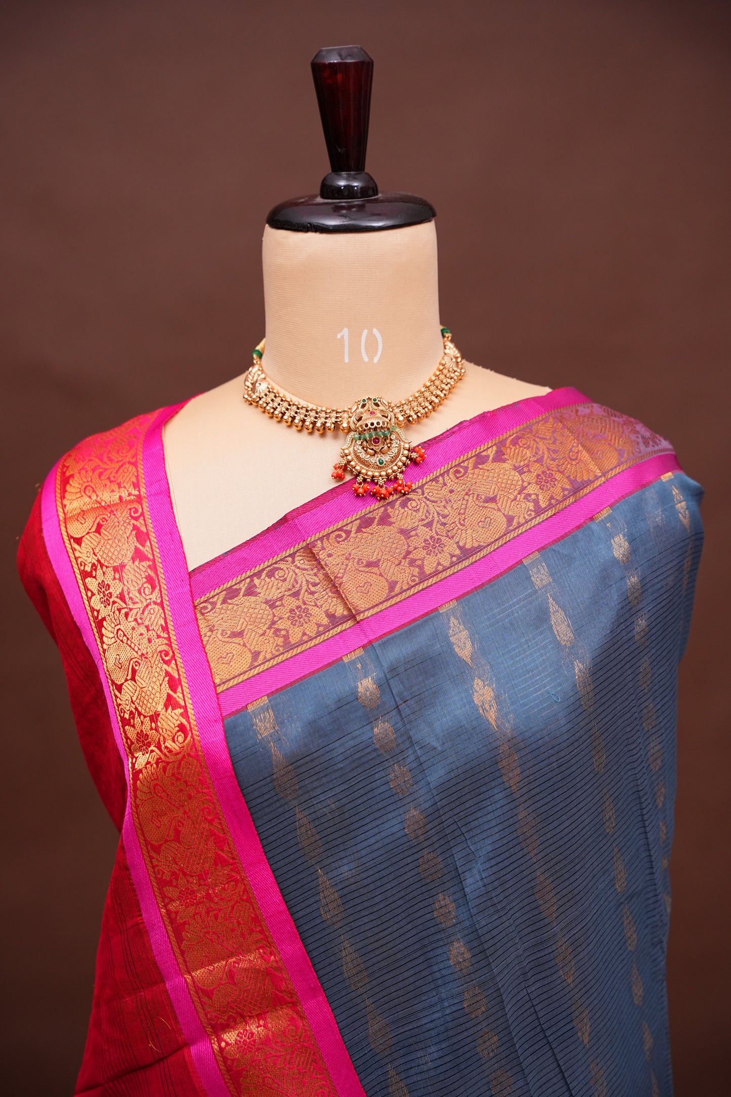 Mangalgiri Kuppadam Pattu Saree - Grey & Pink