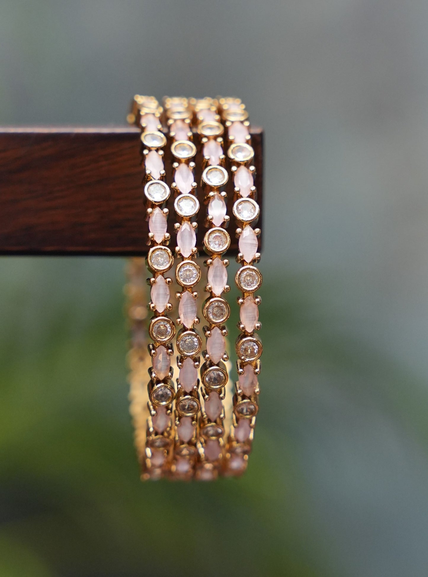 Premium Antique Gold-Plated Kundan Bangles Set – White Kundan & Blush Pink AD Stones