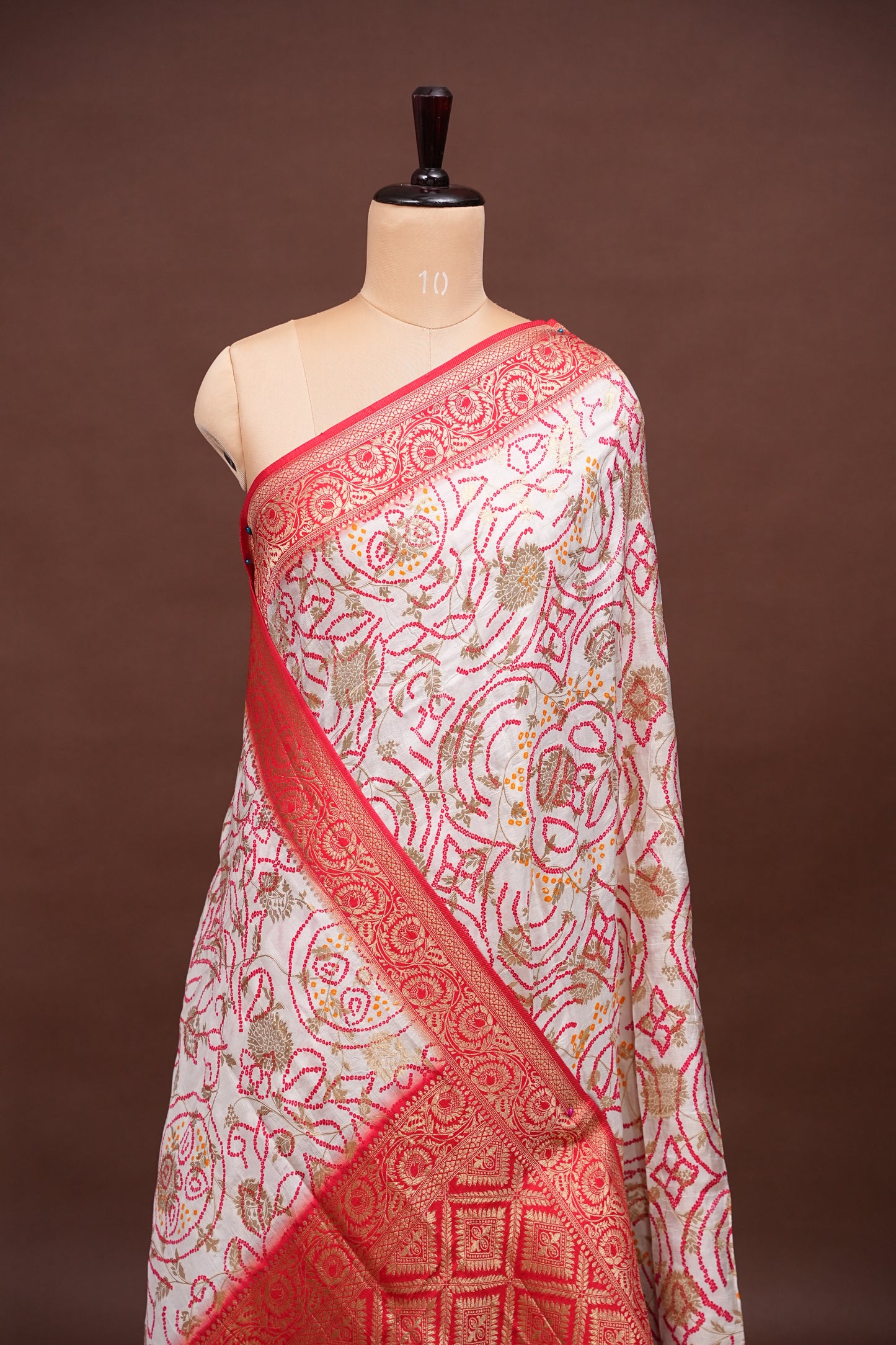 Kashmiri Pashmina Story Telling Saree - White & Red