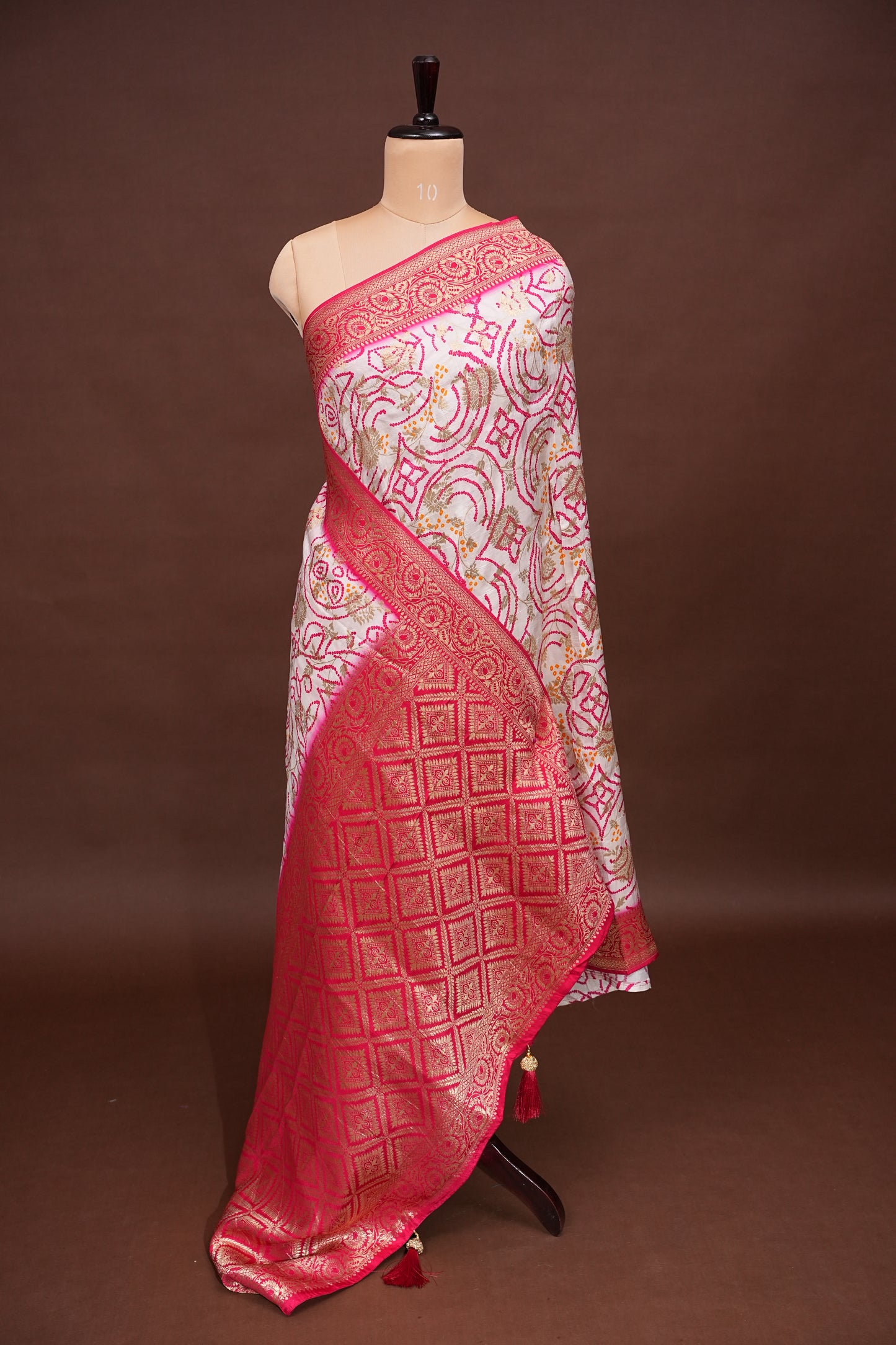 Kashmiri Pashmina Story Telling Saree - White & Pink