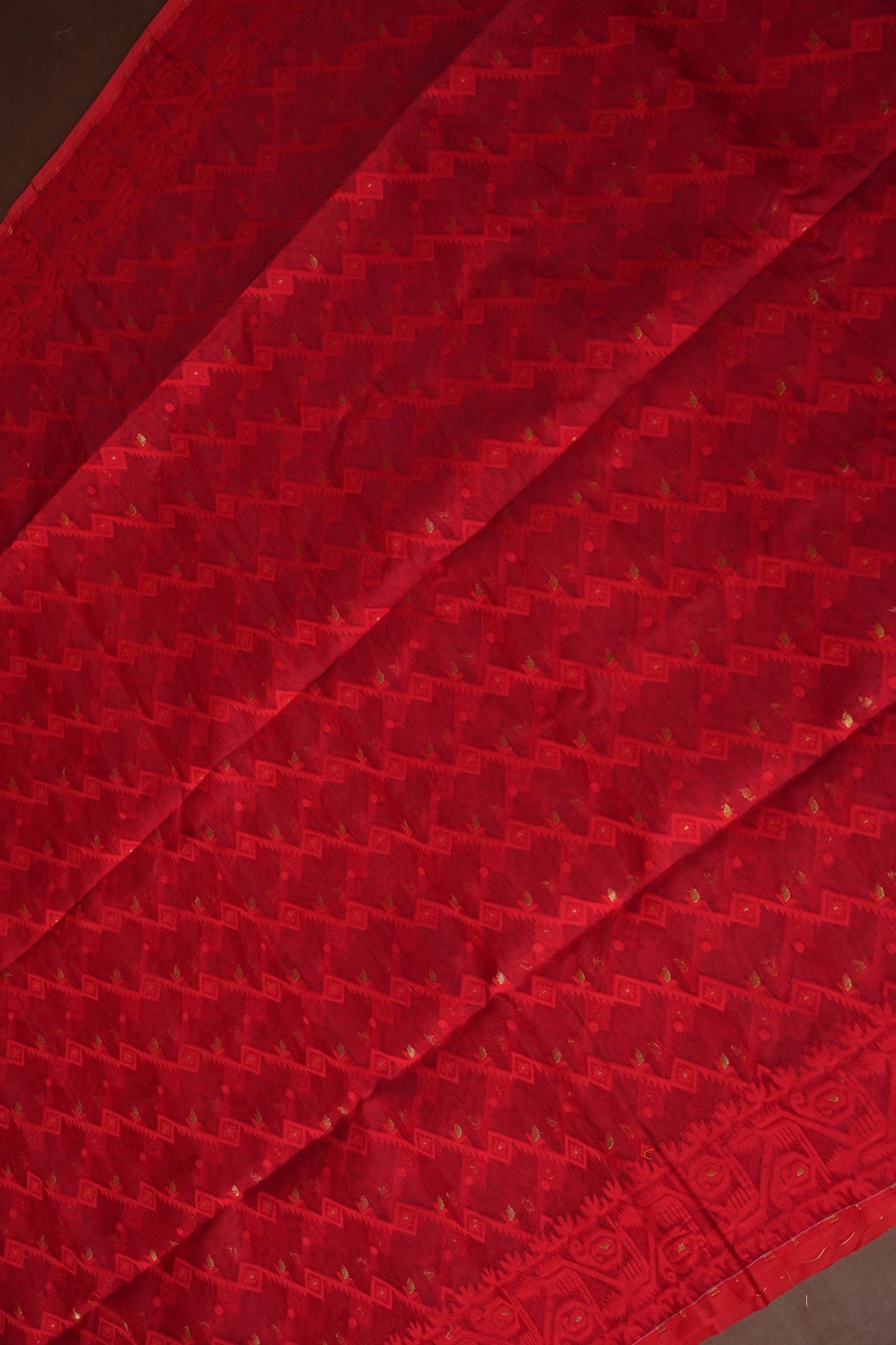 Handloom Jamdani Cotton Saree - Red
