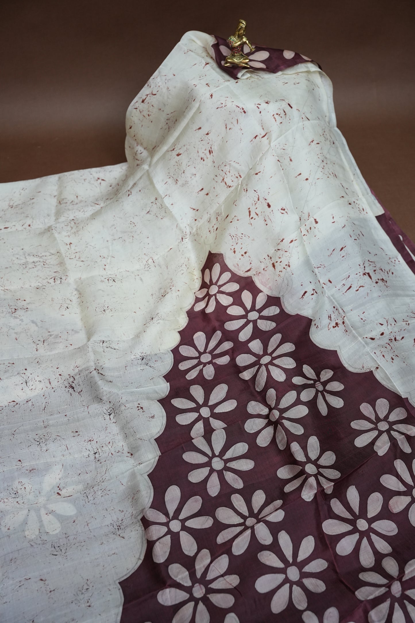Pure Mulberry Silk Saree in Ivory with Batik Print & Maroon Pallu | Silk Mark Certified