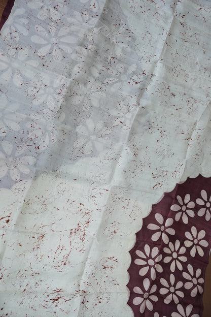 Pure Mulberry Silk Saree in Ivory with Batik Print & Maroon Pallu | Silk Mark Certified