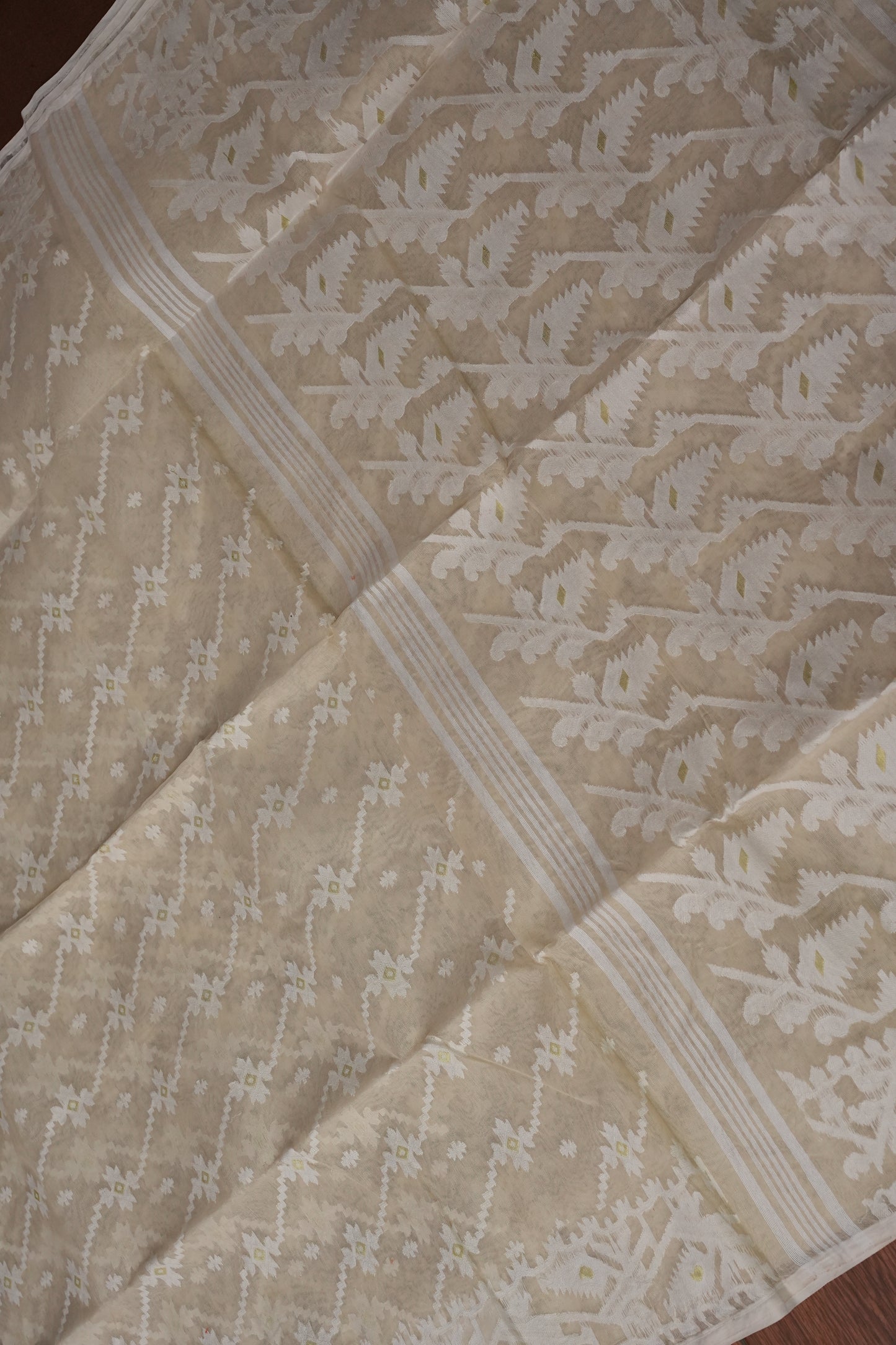 Handloom Jamdani Cotton Saree - Beige