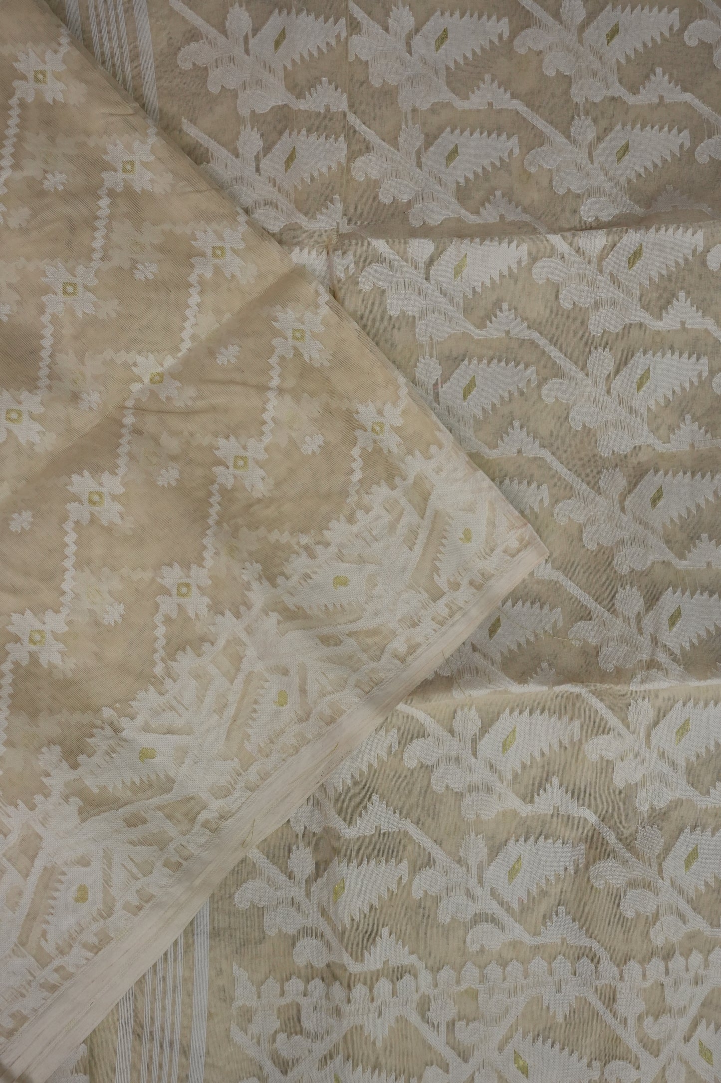 Handloom Jamdani Cotton Saree - Beige