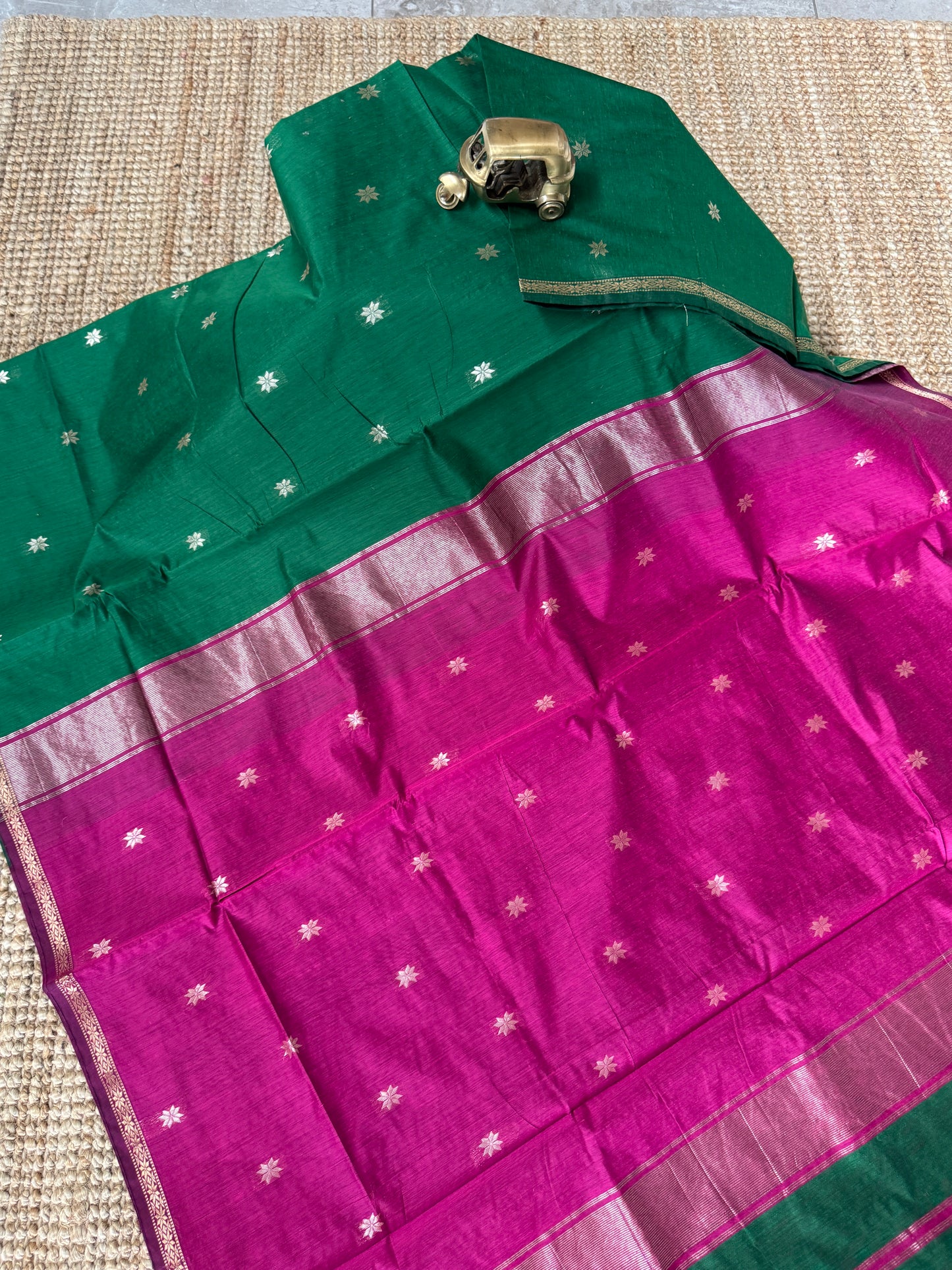 Maheshwari Silk Cotton Saree | Emerald Green With Pink