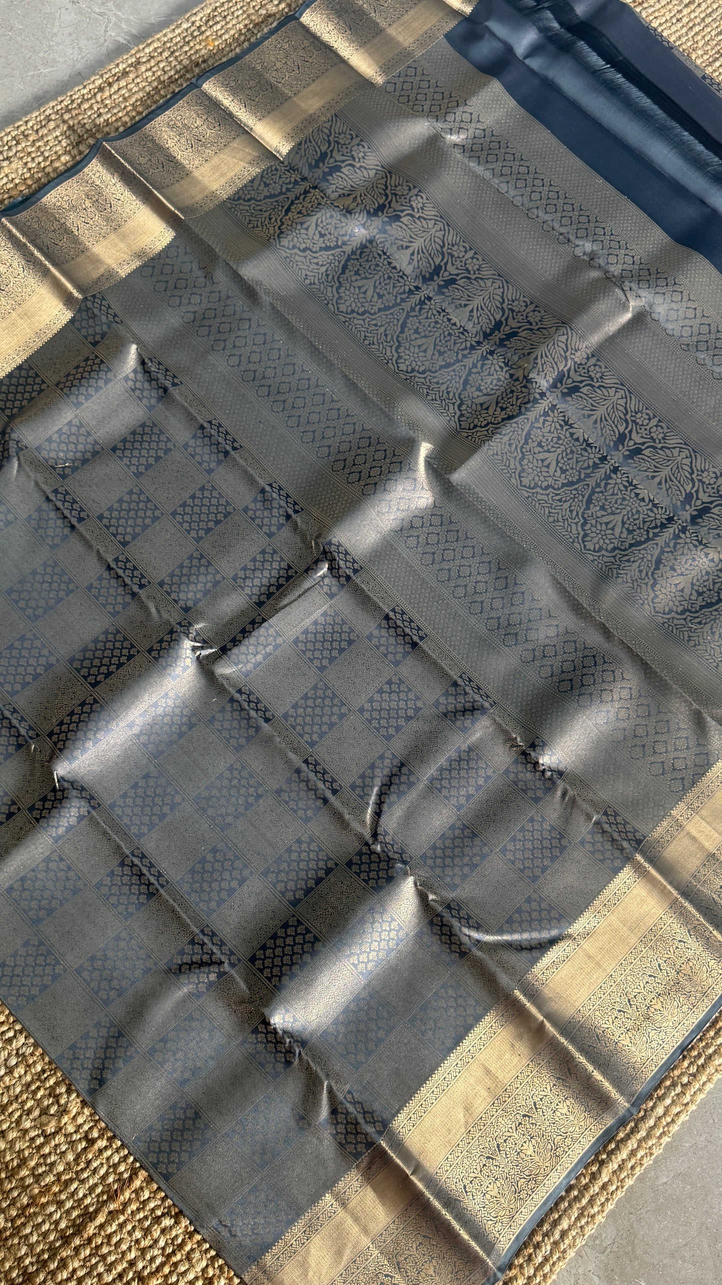 Grey Pure Kanchipuram Silk Saree | Silk Mark Certified