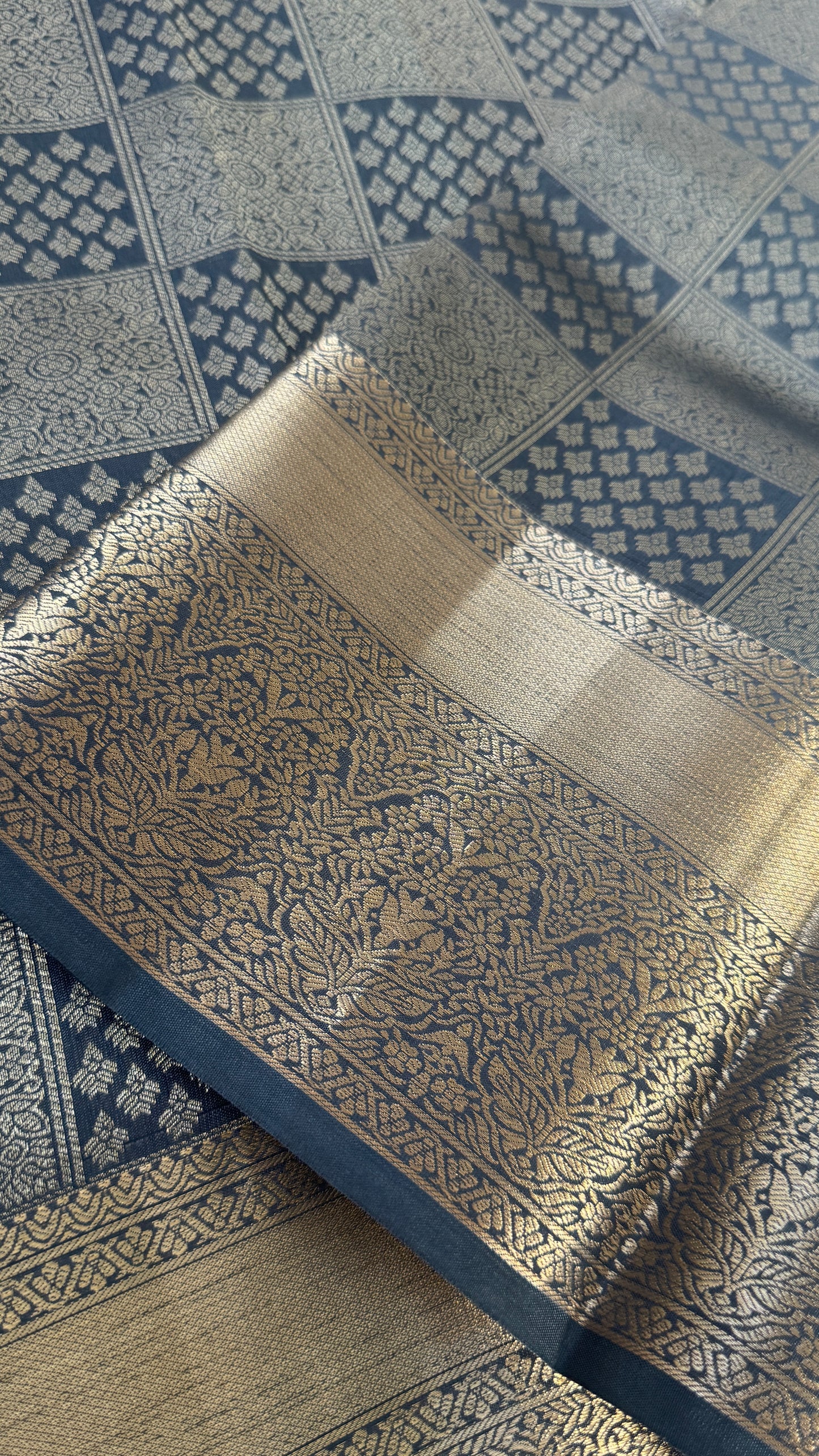 Grey Pure Kanchipuram Silk Saree | Silk Mark Certified